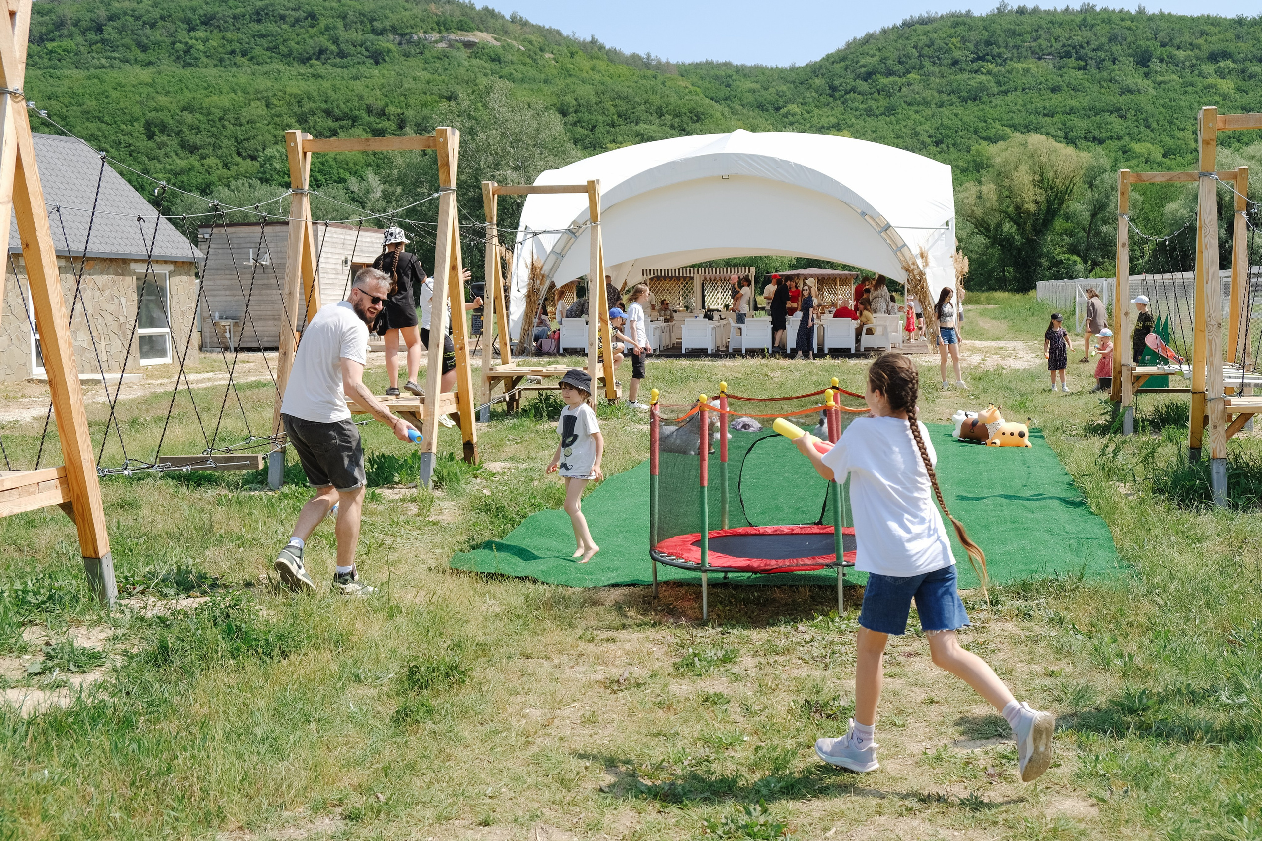 Репортаж на ферме. Профессиональная фотосъемка в Крыму. Натуральные эмоции и живые кадры. Забронируйте дату прямо сейчас!