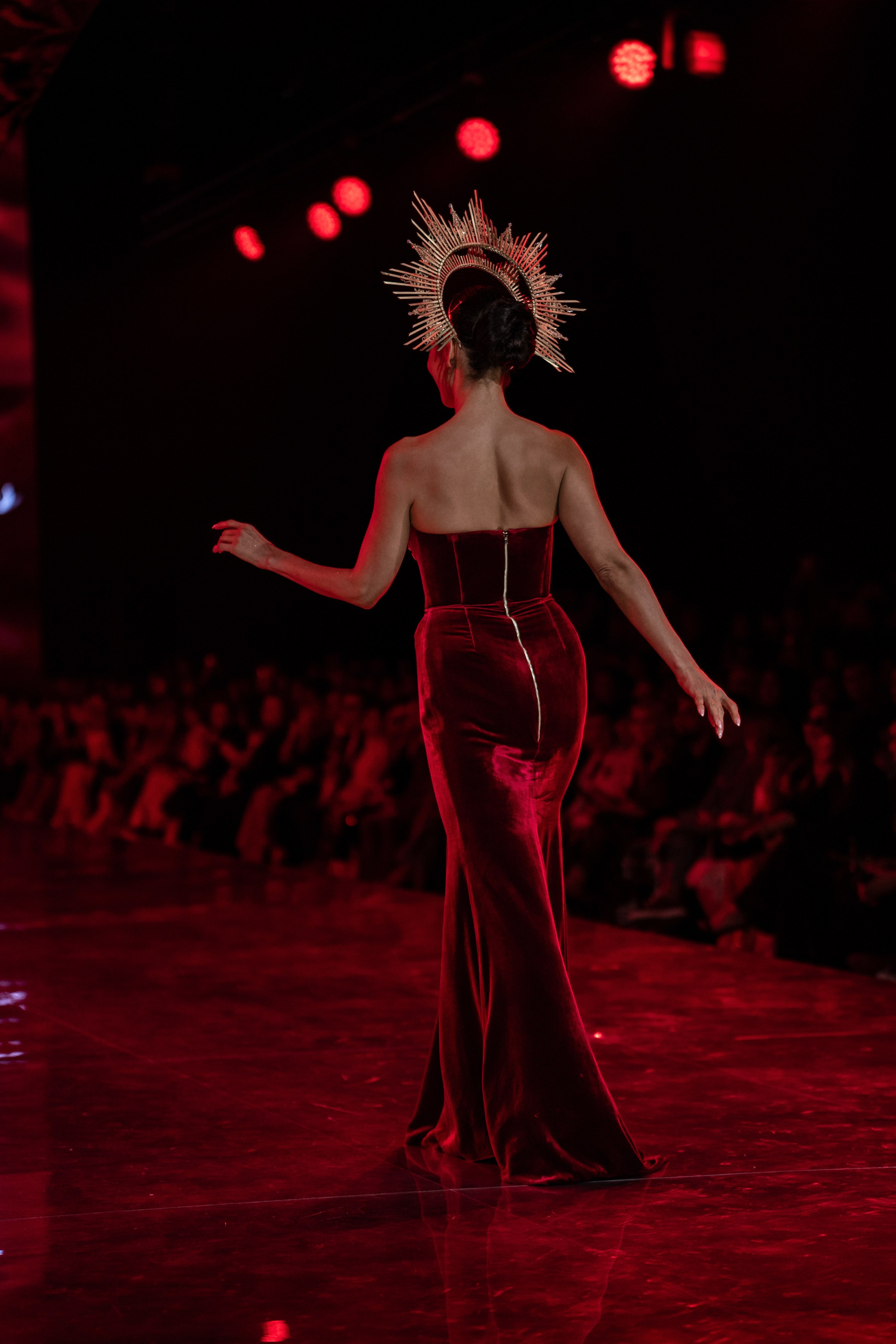 Kazakhstan Fashion Week Zardozi. Сайт Алматинского НЮ АРТ, будуар и фэшн фотографа Дениса Карпенко