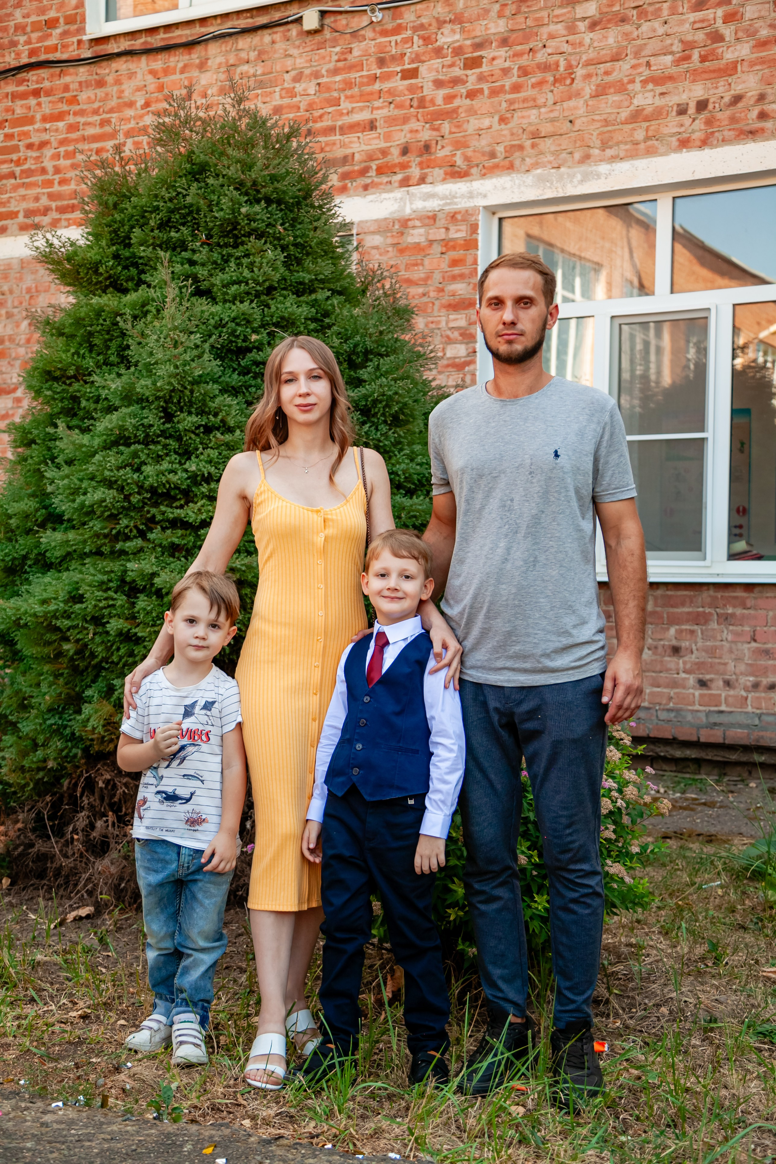 1 сентября линейка. Свадебный и семейный фотограф в Армавире