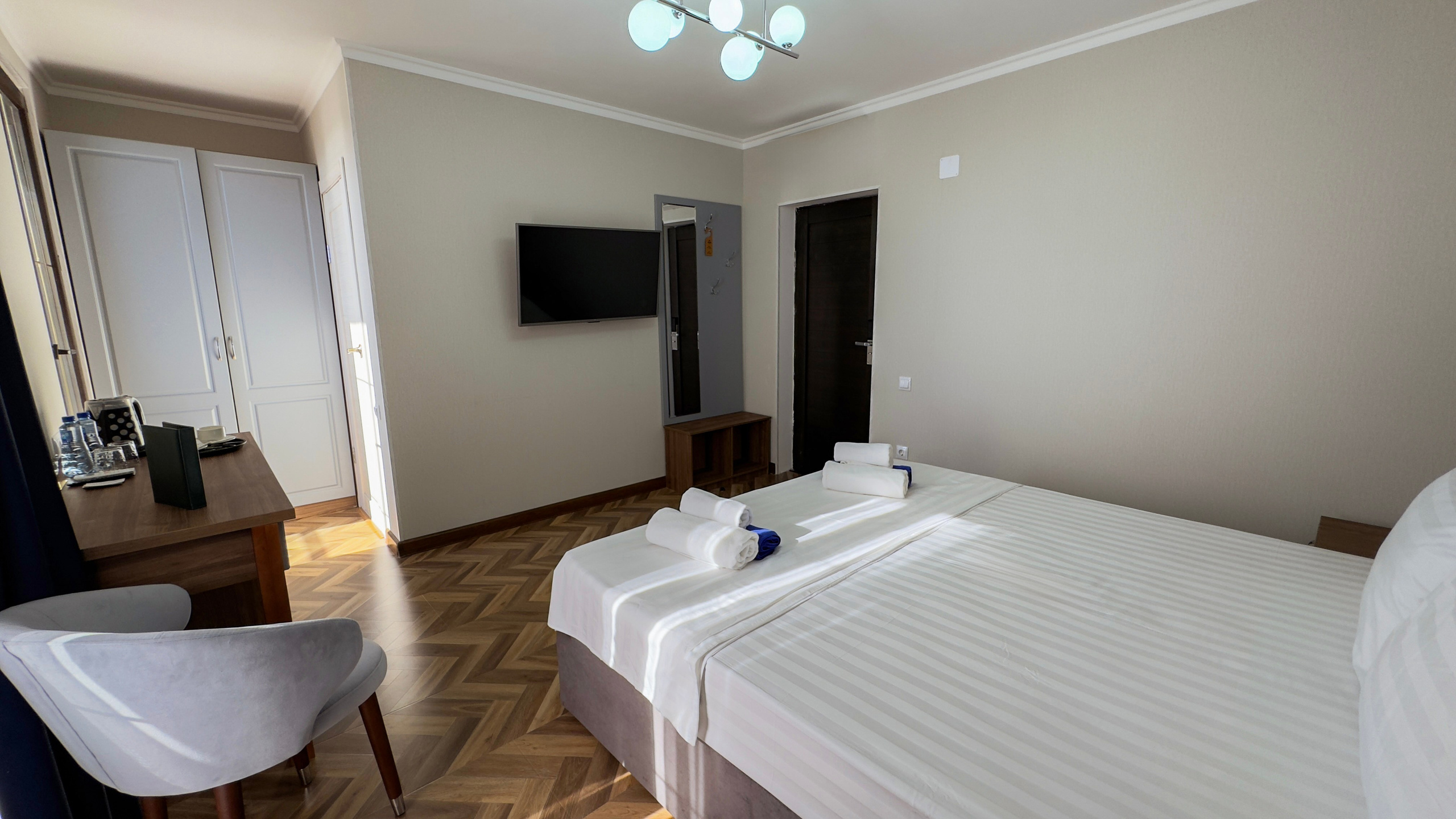 Грейс Бриз. Главная