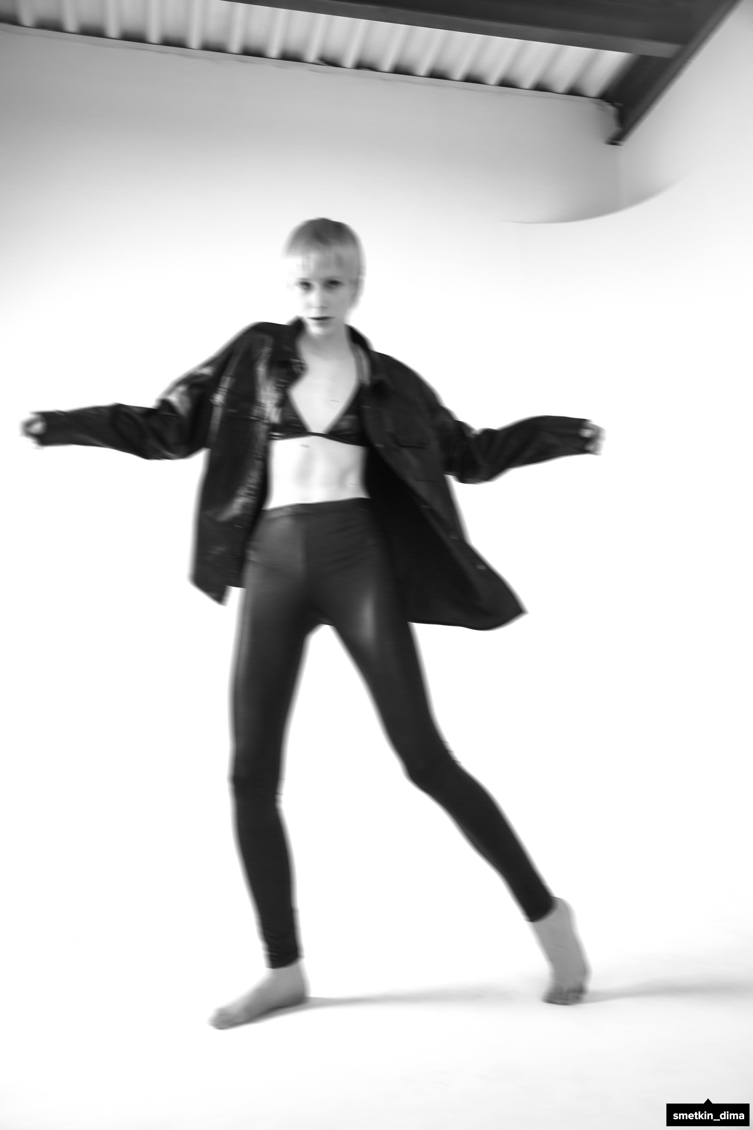 Фотосессия Алины с невероятными навыками в позировании. Фотограф Сметкин Дима. Фотосессии в Москве и по миру