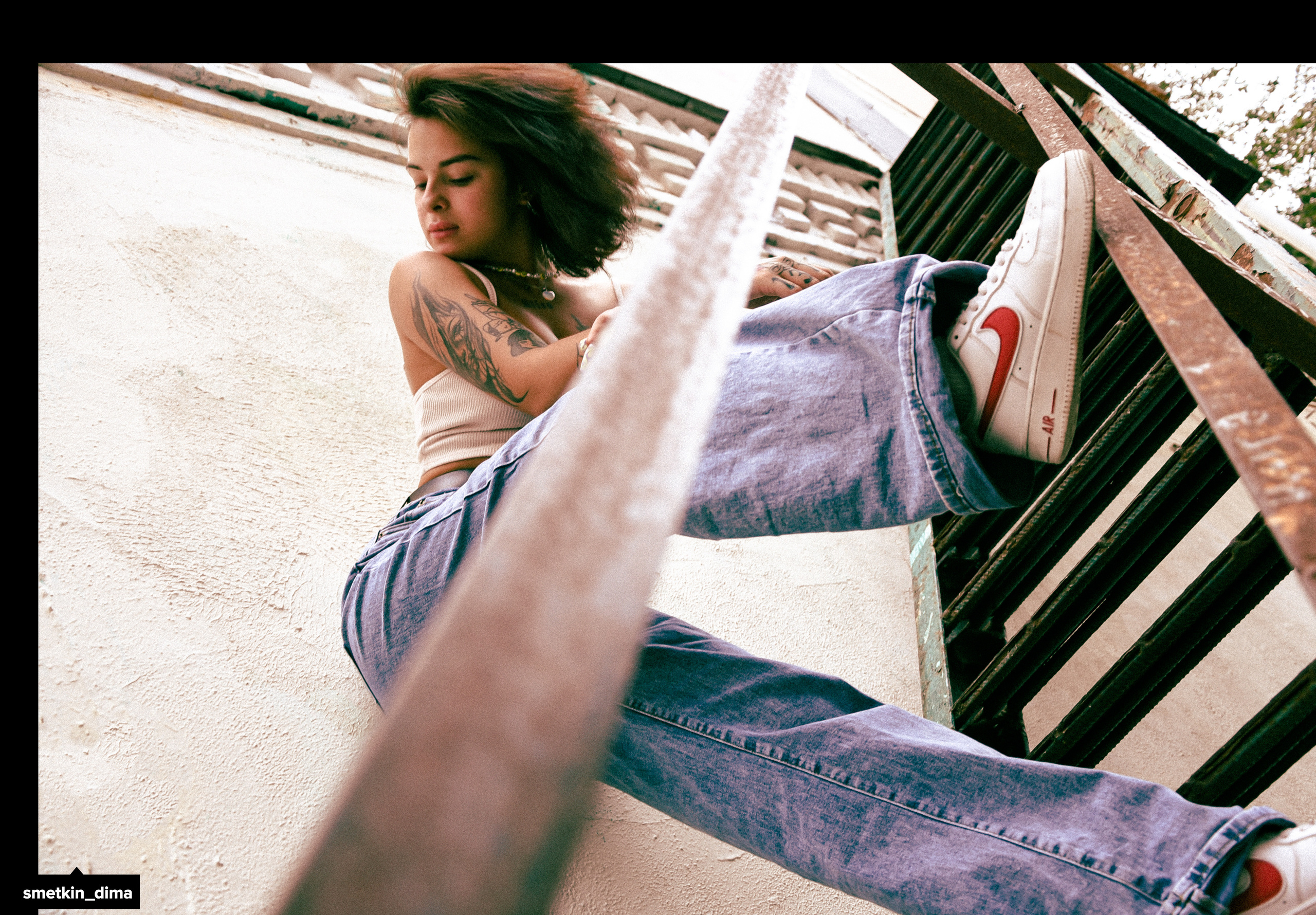 Уличная фотография. Фотосессия в баре. Фотограф Сметкин Дима. Фотосессии в Москве и по миру