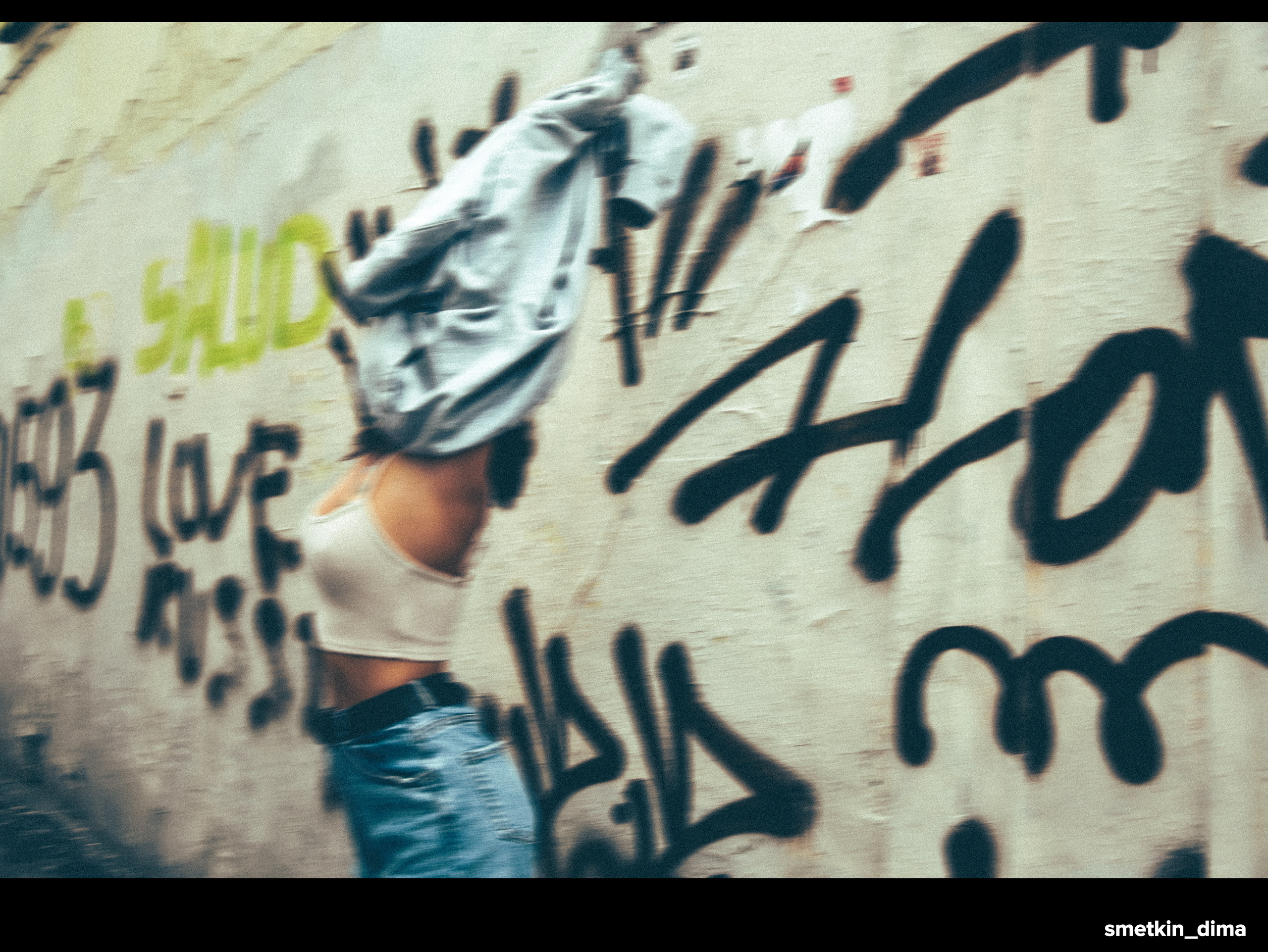 Уличная фотография. Фотосессия в баре. Фотограф Сметкин Дима. Фотосессии в Москве и по миру