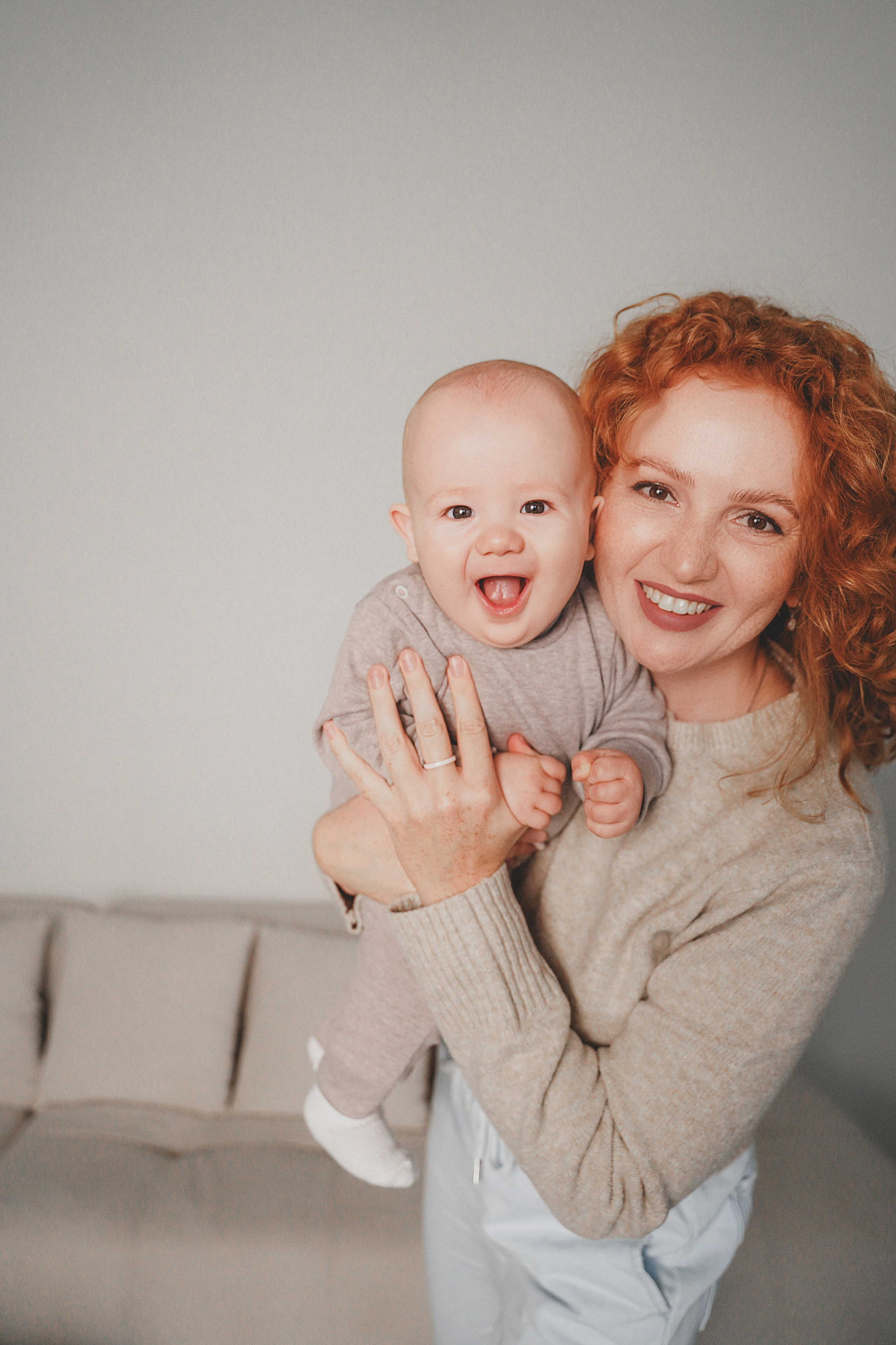 Семейная фотосессия в студии. Семейный и женский фотограф в Краснодаре Анастасия Приймак