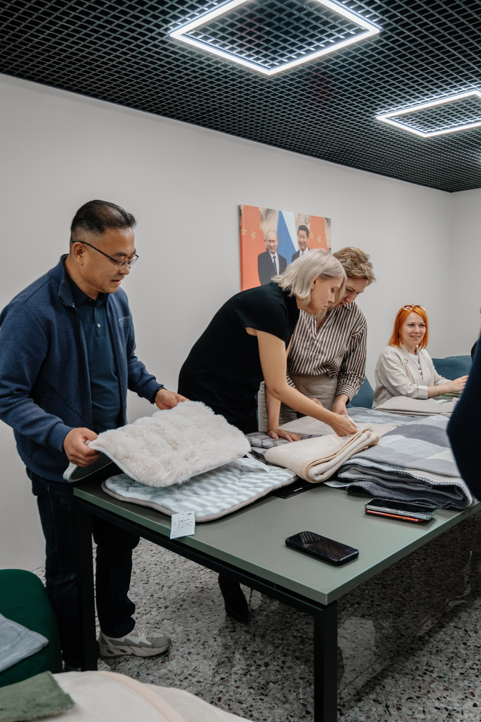 Делегация Китая в Ивановской текстильной компании