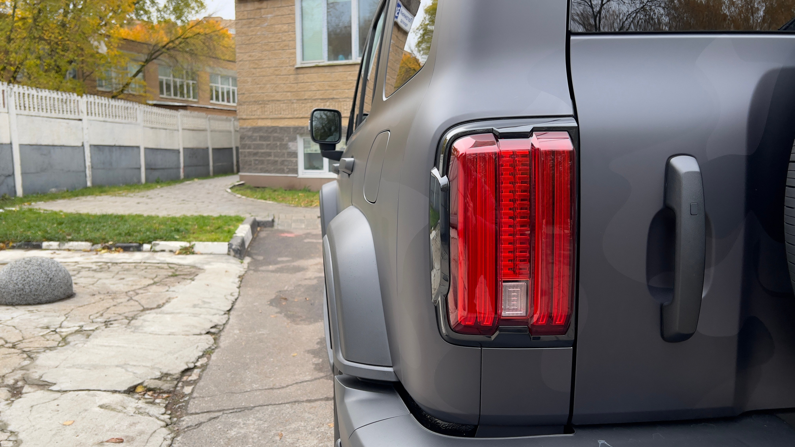 Винилография на Tank 300. Студия дизайна и оклейки авто Barmaley Design