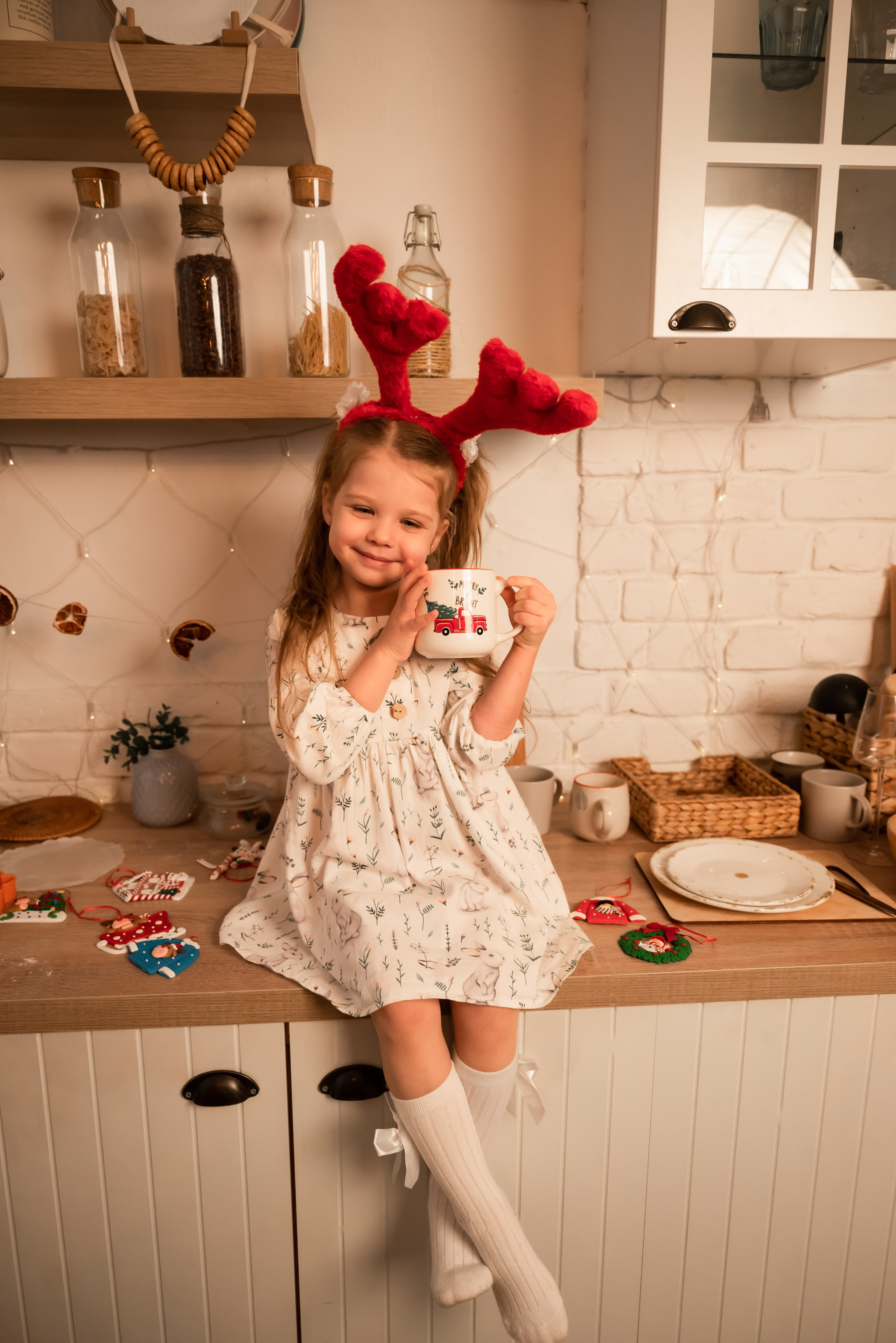 Новогодняя фотосессия в студии Location. Фотограф Ксения Огородова портфолио