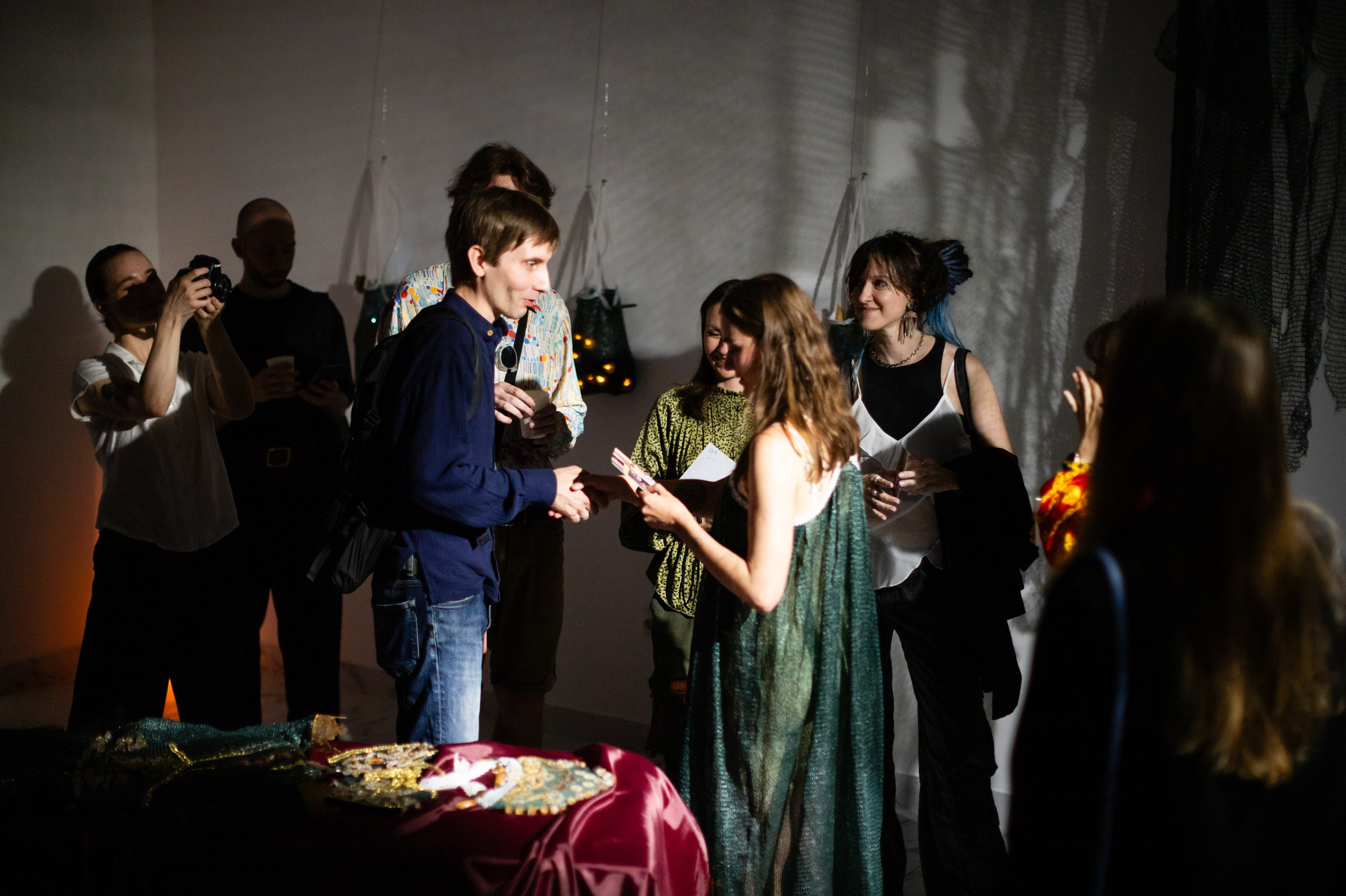 Выставка Ирины Иониной 2024. Фотограф Мария Немм