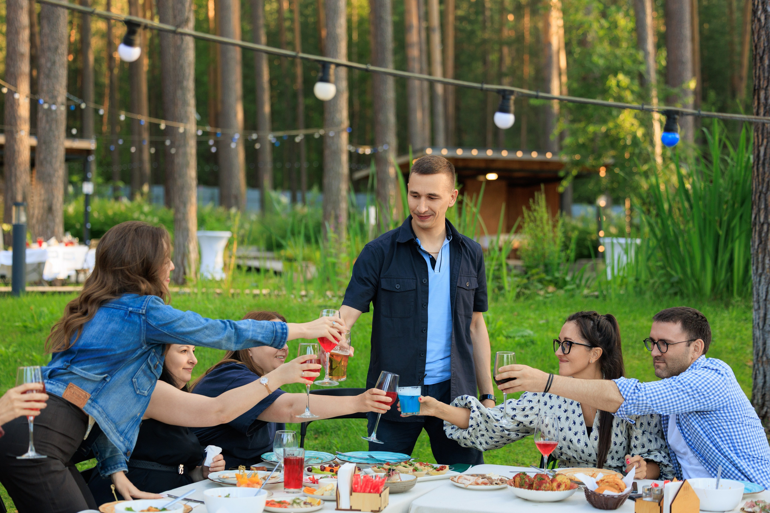 Корпоратив в «Лесу». Контент для бизнеса в Екатеринбурге Полдень Медиа