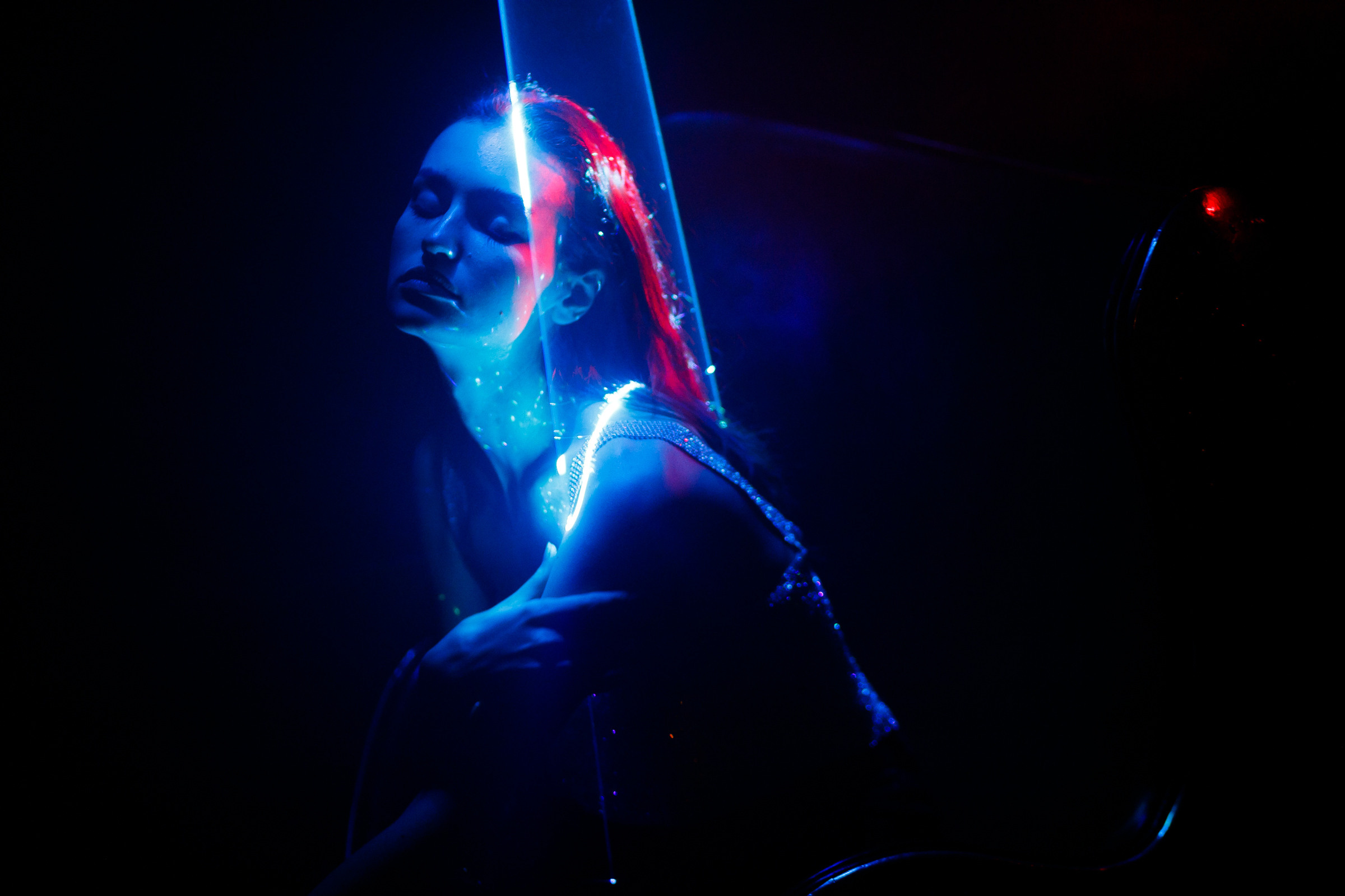 Сияние лазера. Фотограф в Уфе Ирина Идрисова