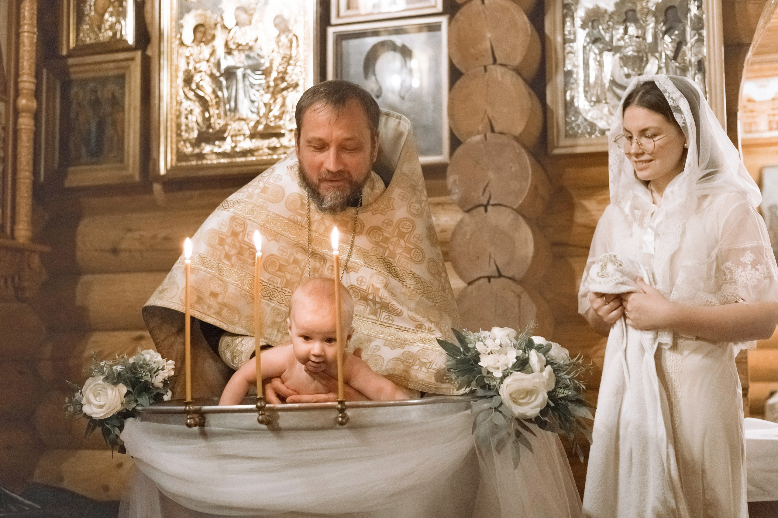 Художественная съемка Таинства крещения в Пятигорске. Фотограф на крещение Пятигорск. фотограф Таинств Крестины Анна: 8(928)307-37-21