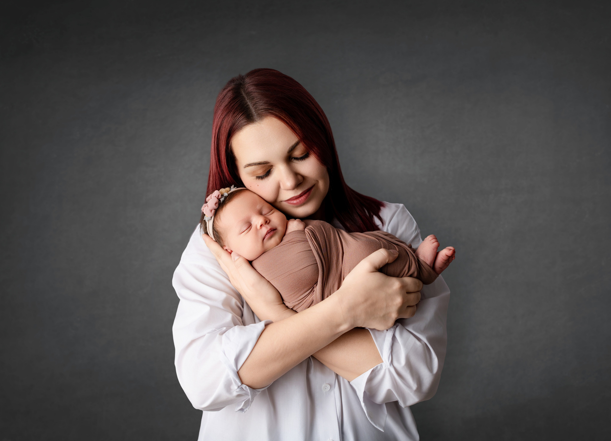 Фотограф новорожденных в Нижнем Новгороде - профессиональная фотосессия для новорожденных, уютные и милые снимки малышей, создание уникальных образов и воспоминаний для родителей. Специалист по детской фотографии предлагает услуги по съемке новорожденных в комфортной обстановке, обеспечивая безопасность и тепло для вашего малыша.
