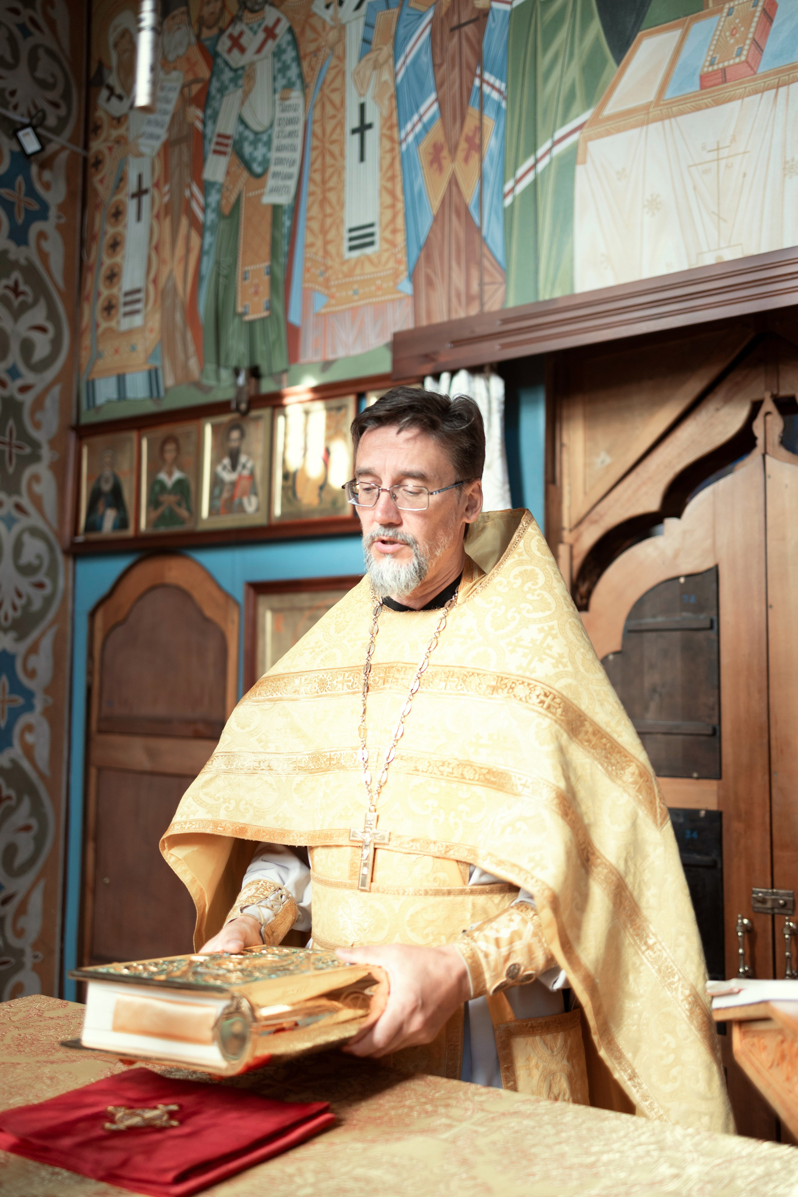 Первоверховных апостолов Петра и Павла. ТОП Фотограф на Крещение и Венчание Железногорск Алексей Мещеряков