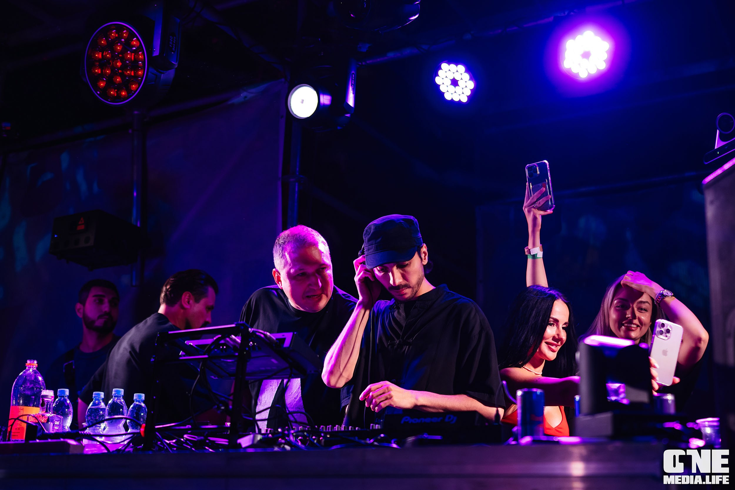 CULT — electronic music festival. Day II. One Media Life: фоторепортажи, фотоотчеты с мероприятий и заведений