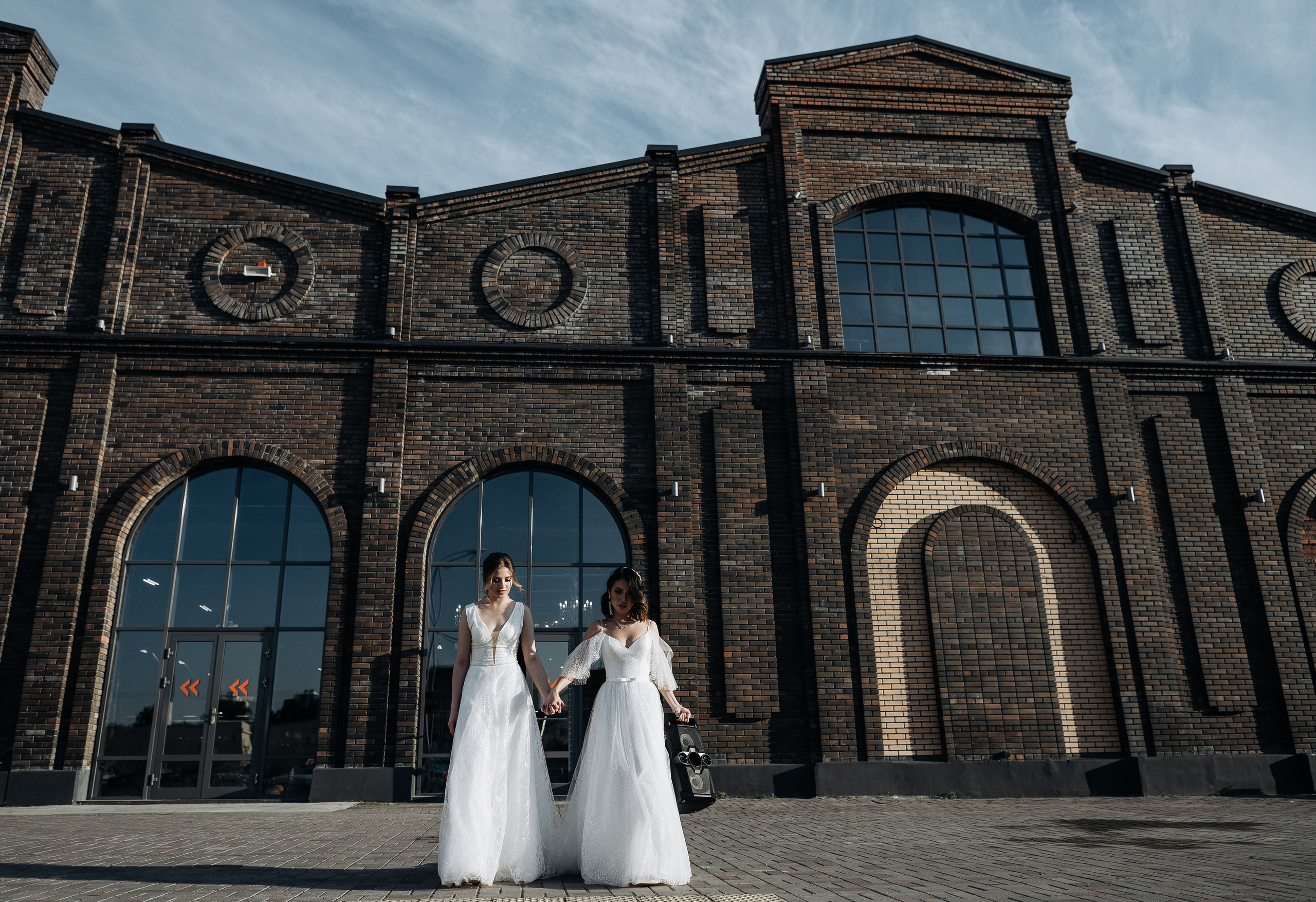 Оля и Алина