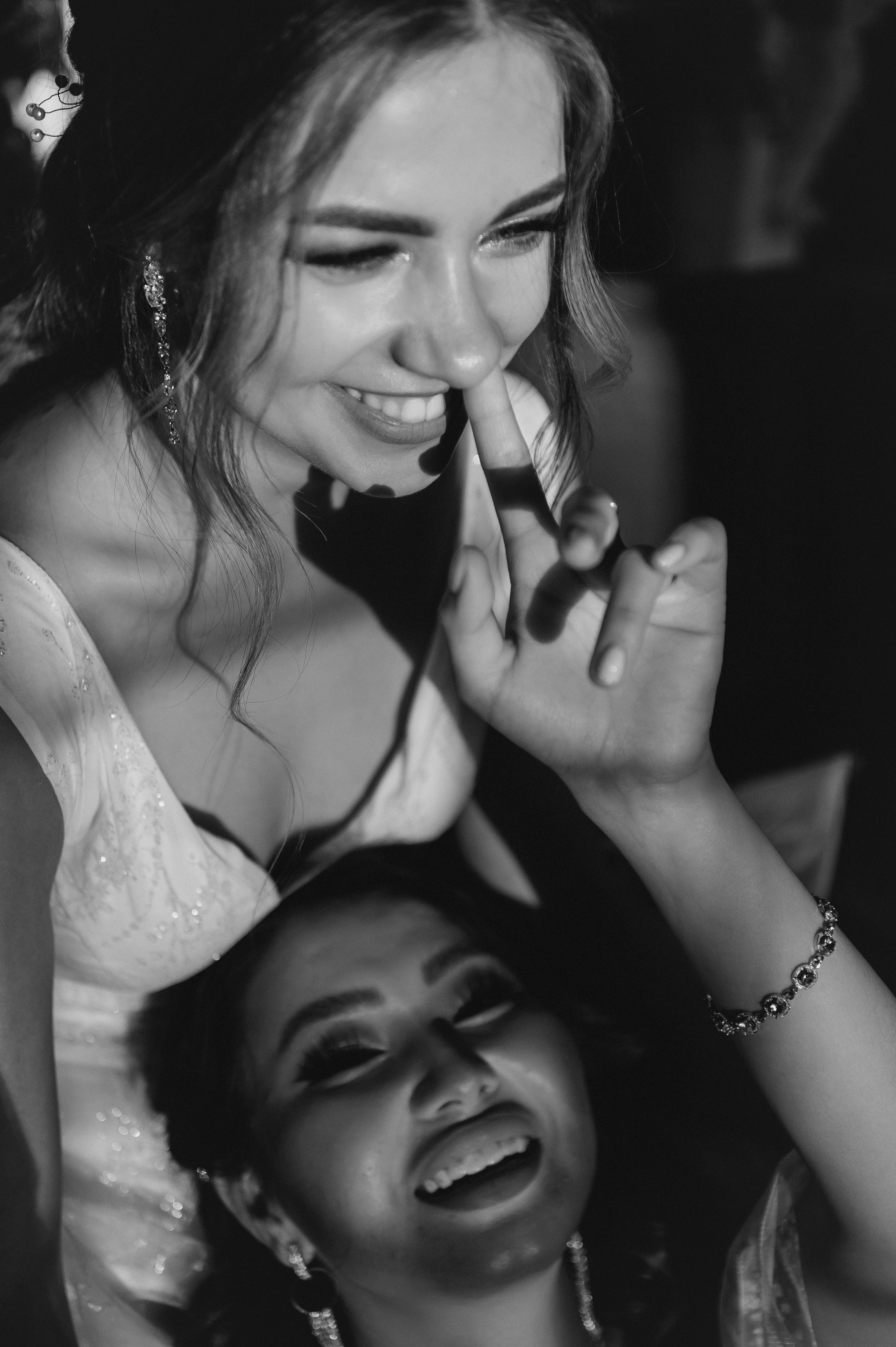 Оля и Алина