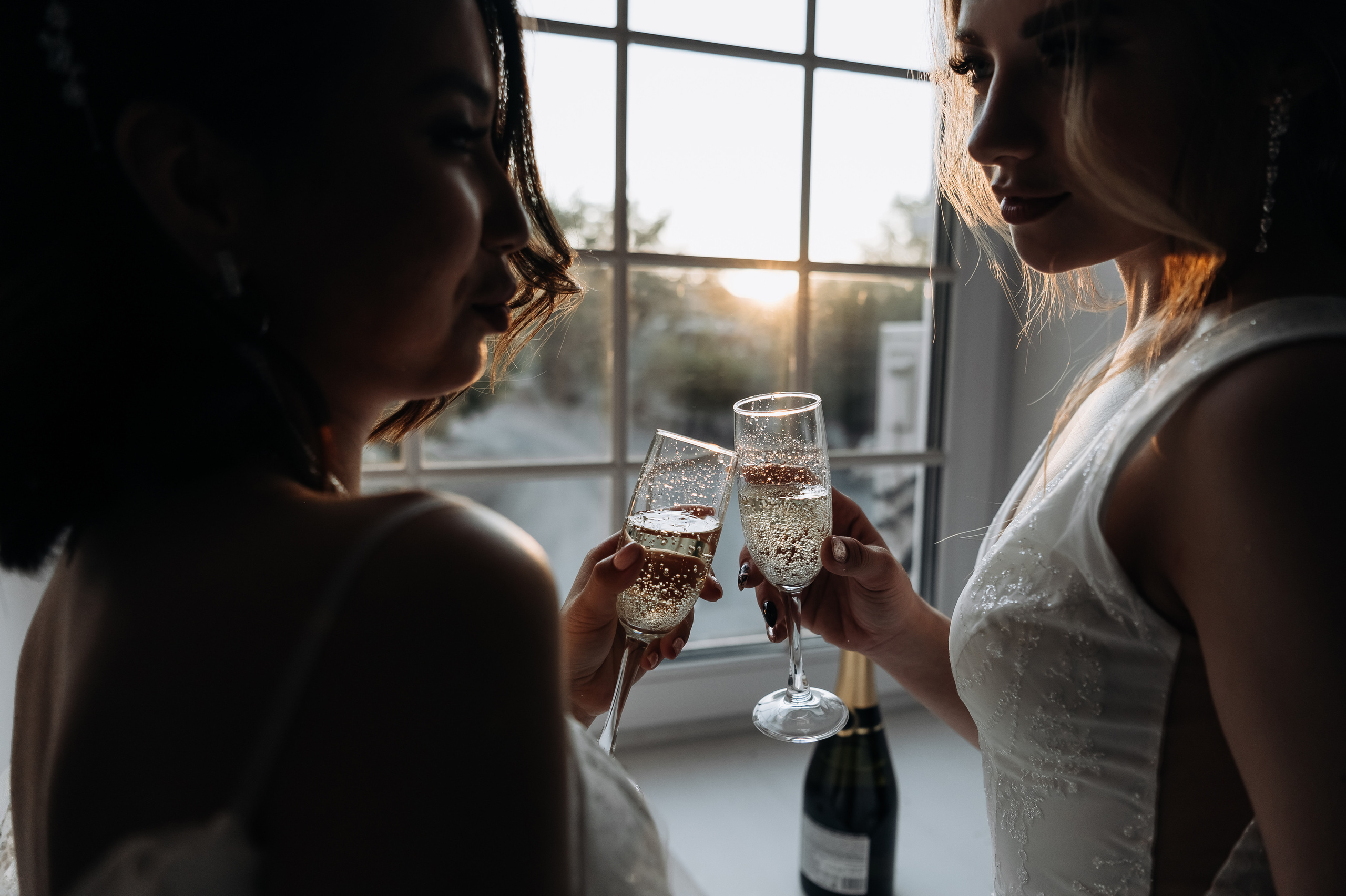 Оля и Алина