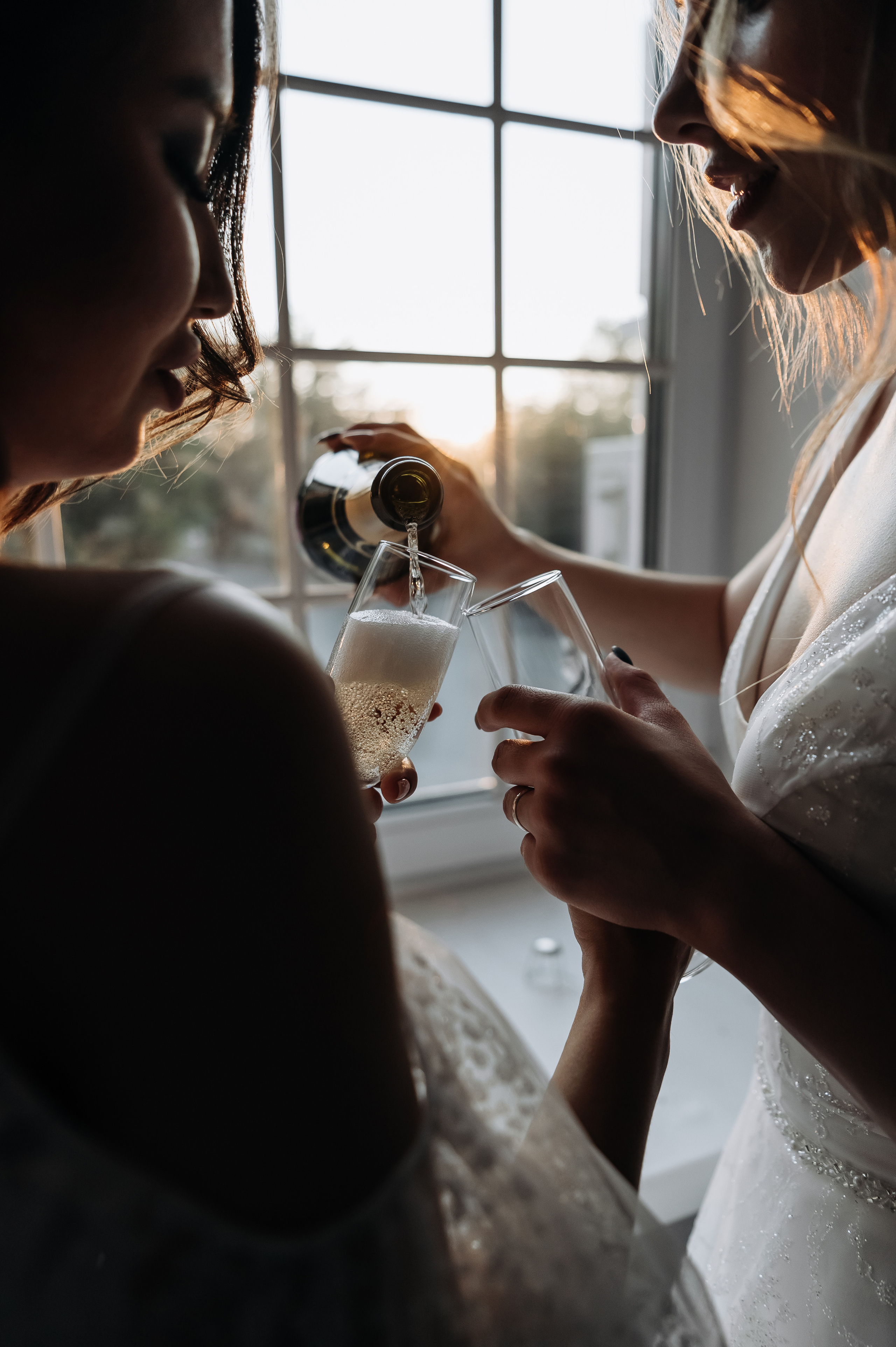 Оля и Алина