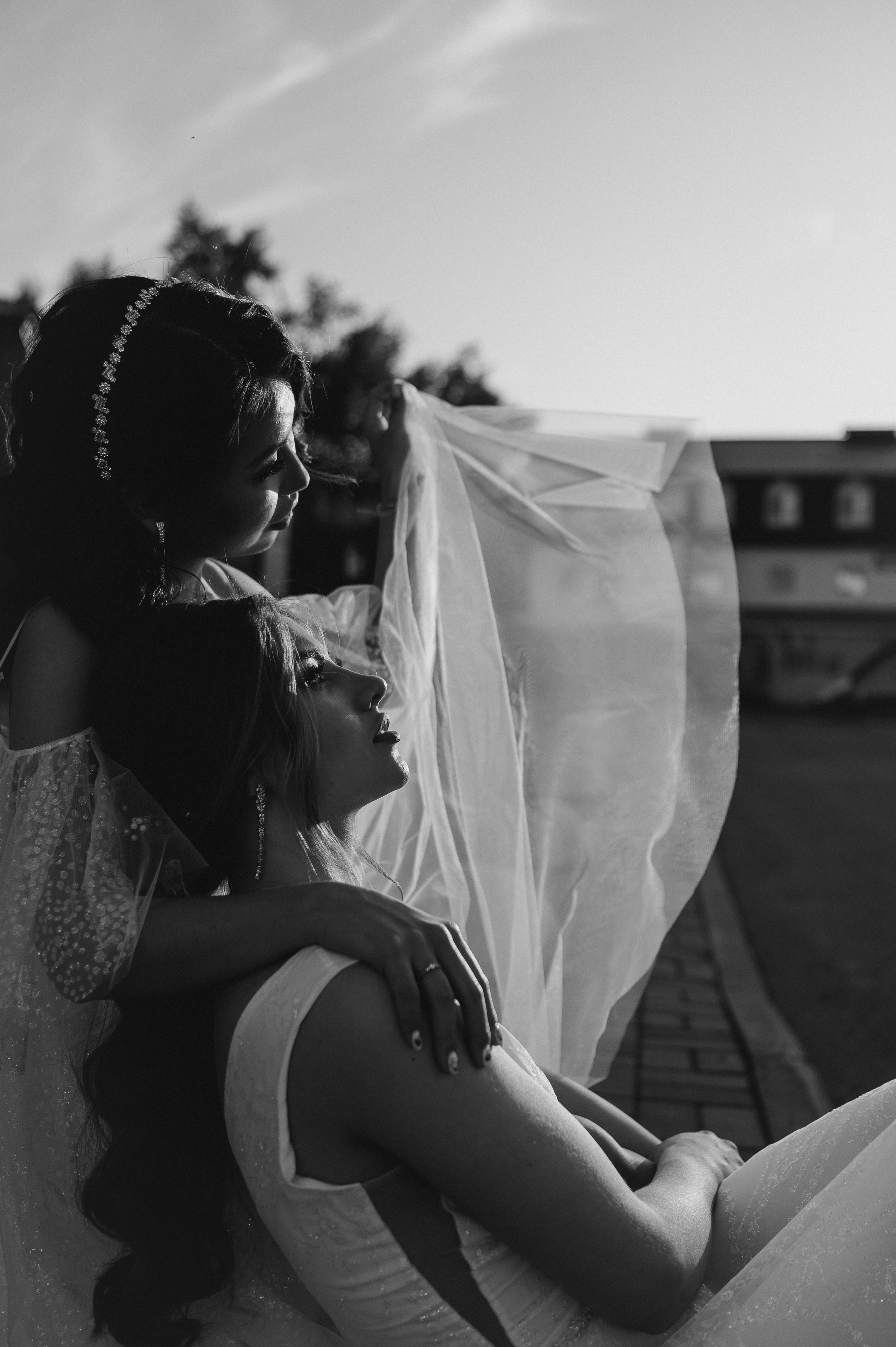 Оля и Алина