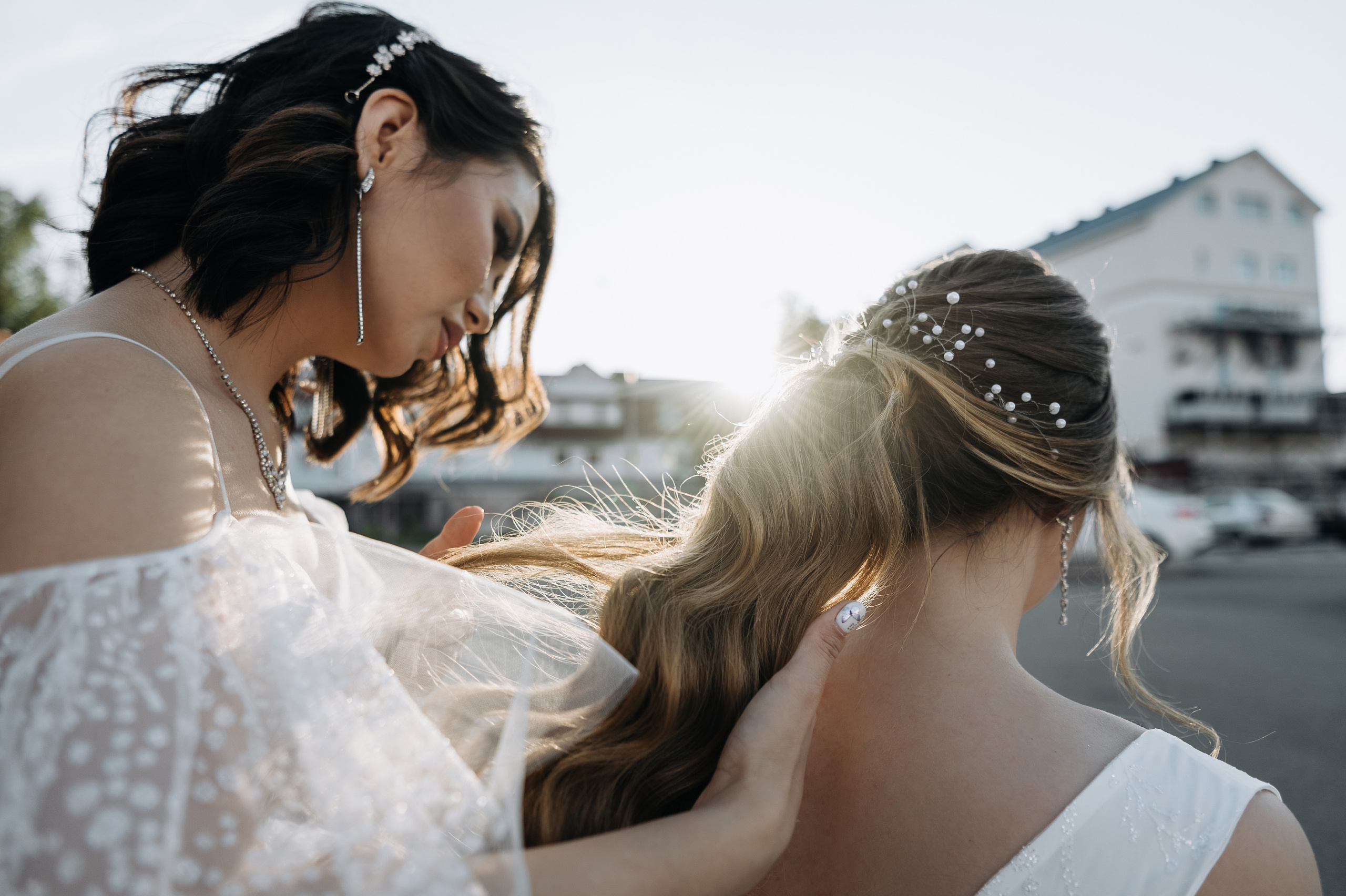 Оля и Алина