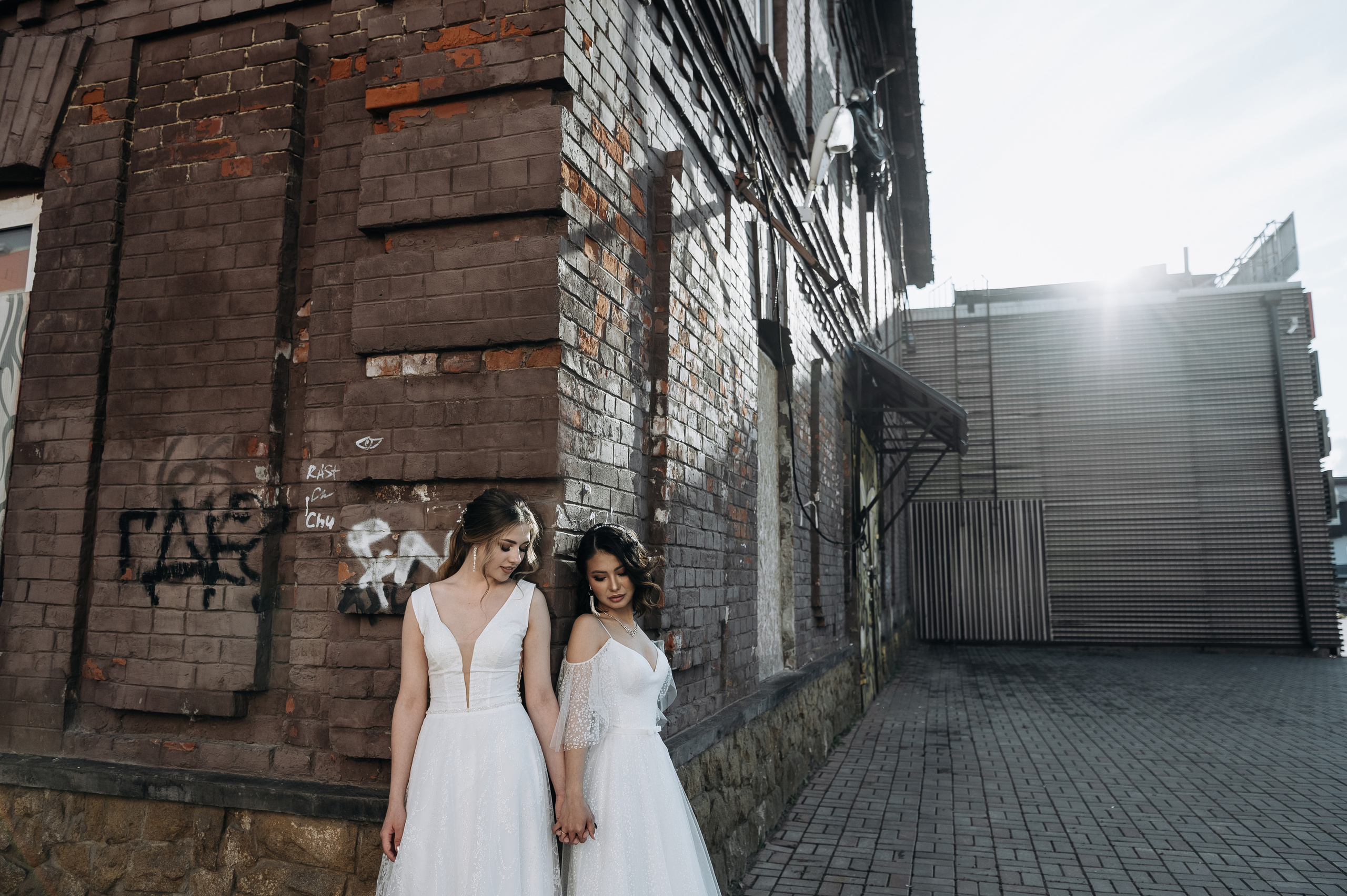 Оля и Алина