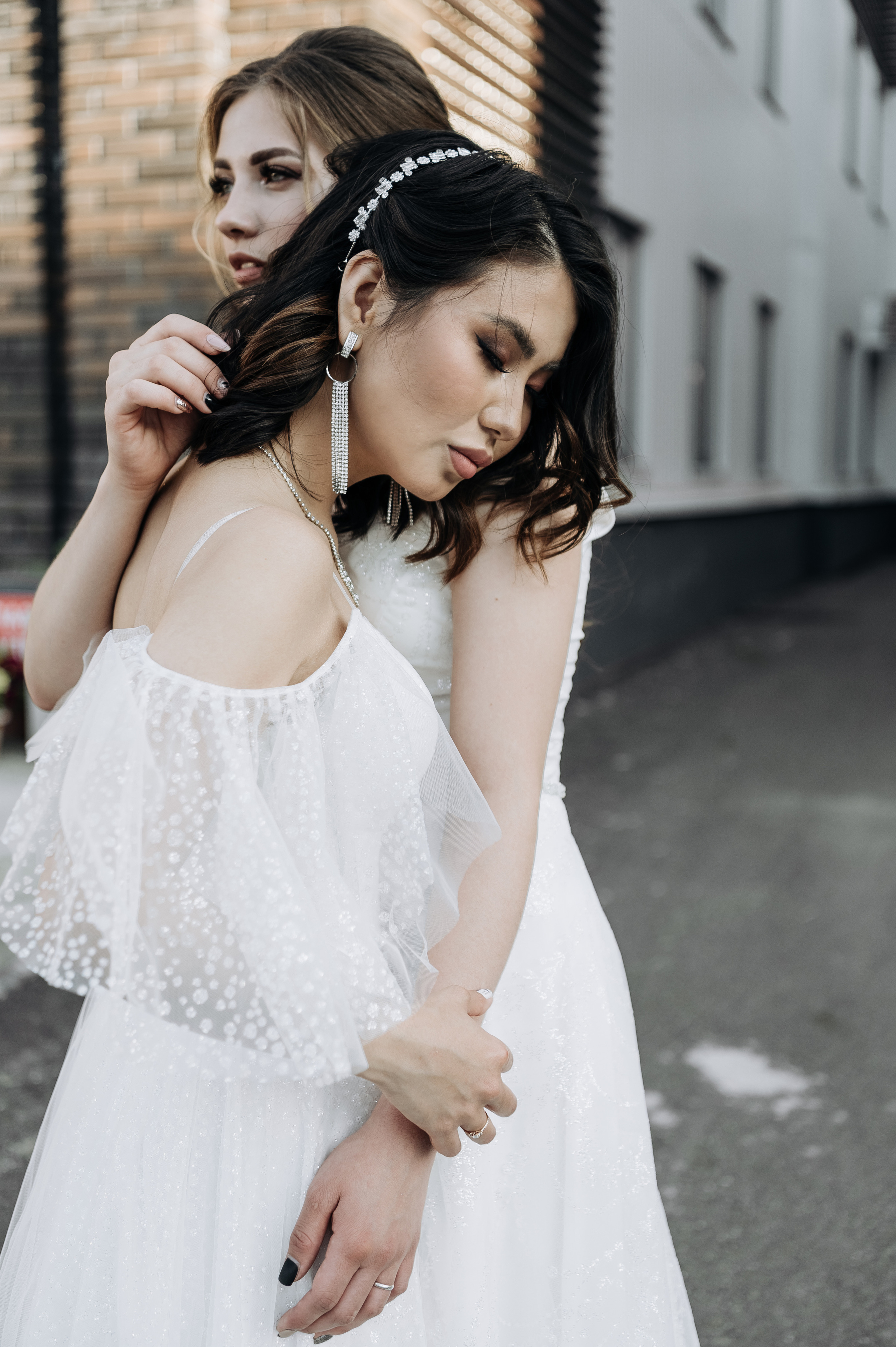 Оля и Алина