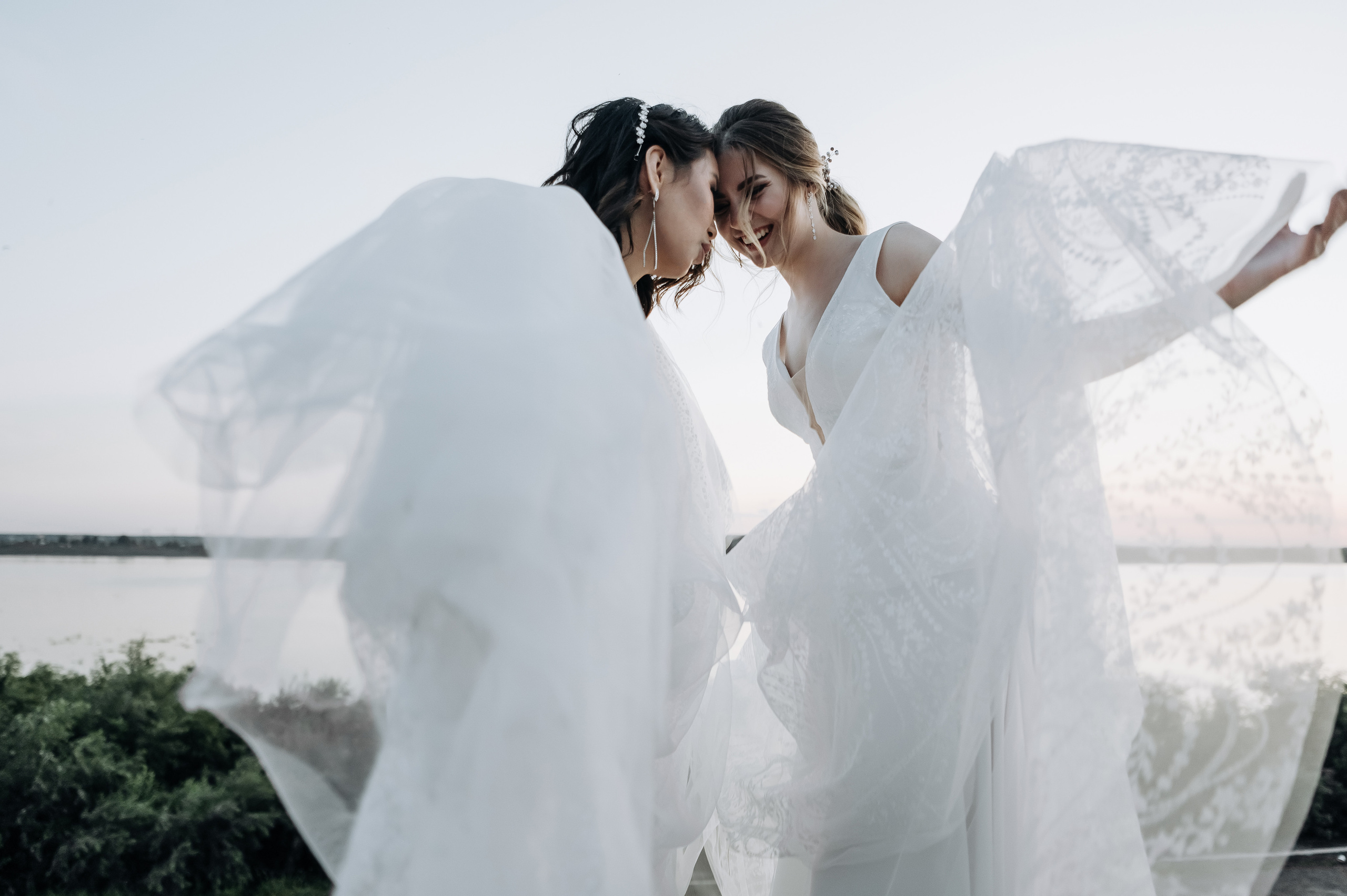 Оля и Алина