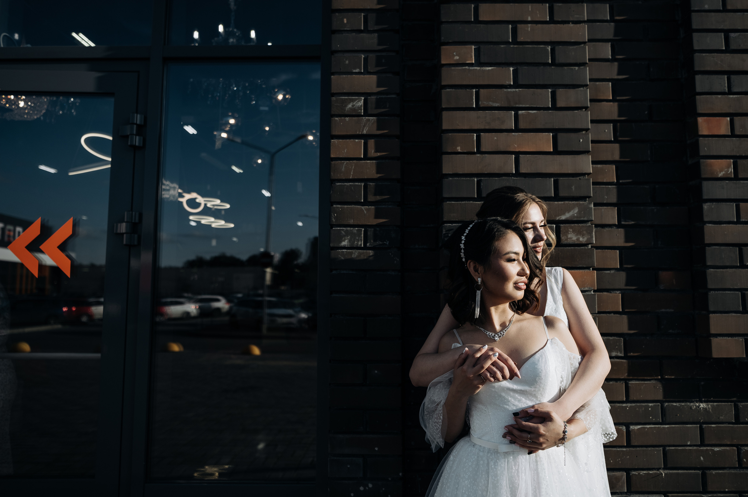 Оля и Алина