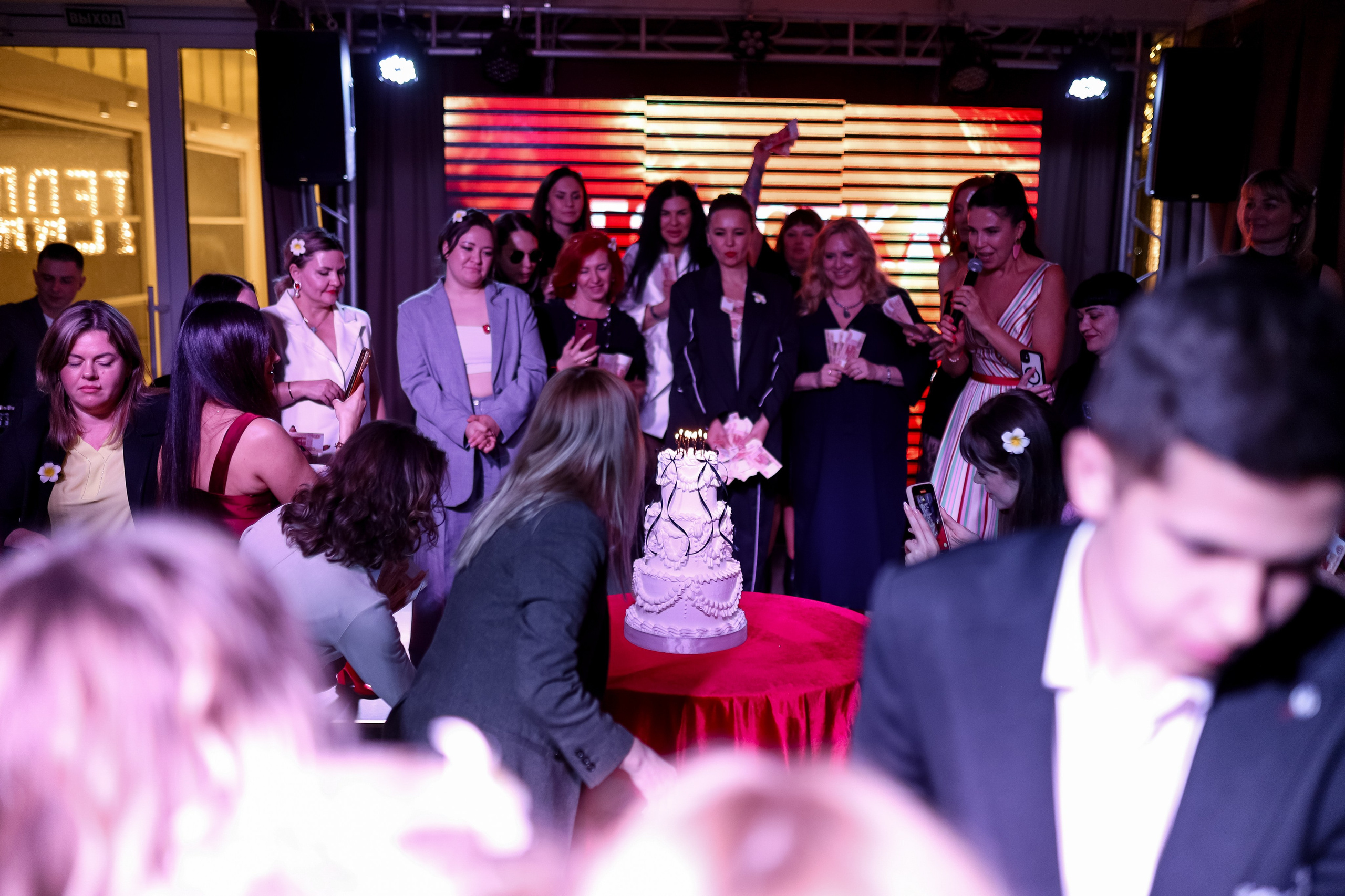 Роскошный вечер Наталии Карамянц