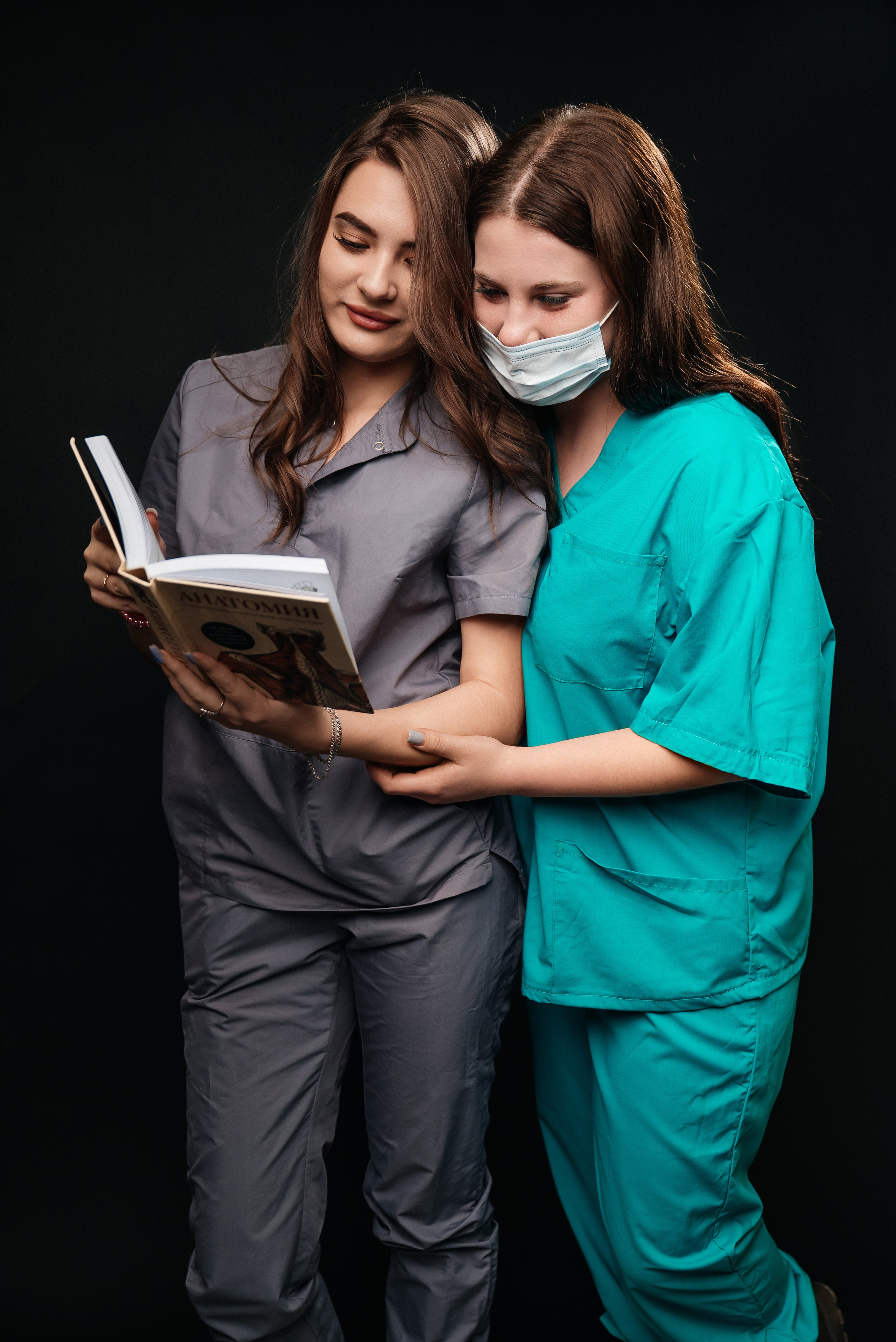 Nurses 2026. Школьный фотограф в Валуйках. Фотосессии для выпускников и изготовление выпускных альбомов в городе Валуйки и в Белгородской области