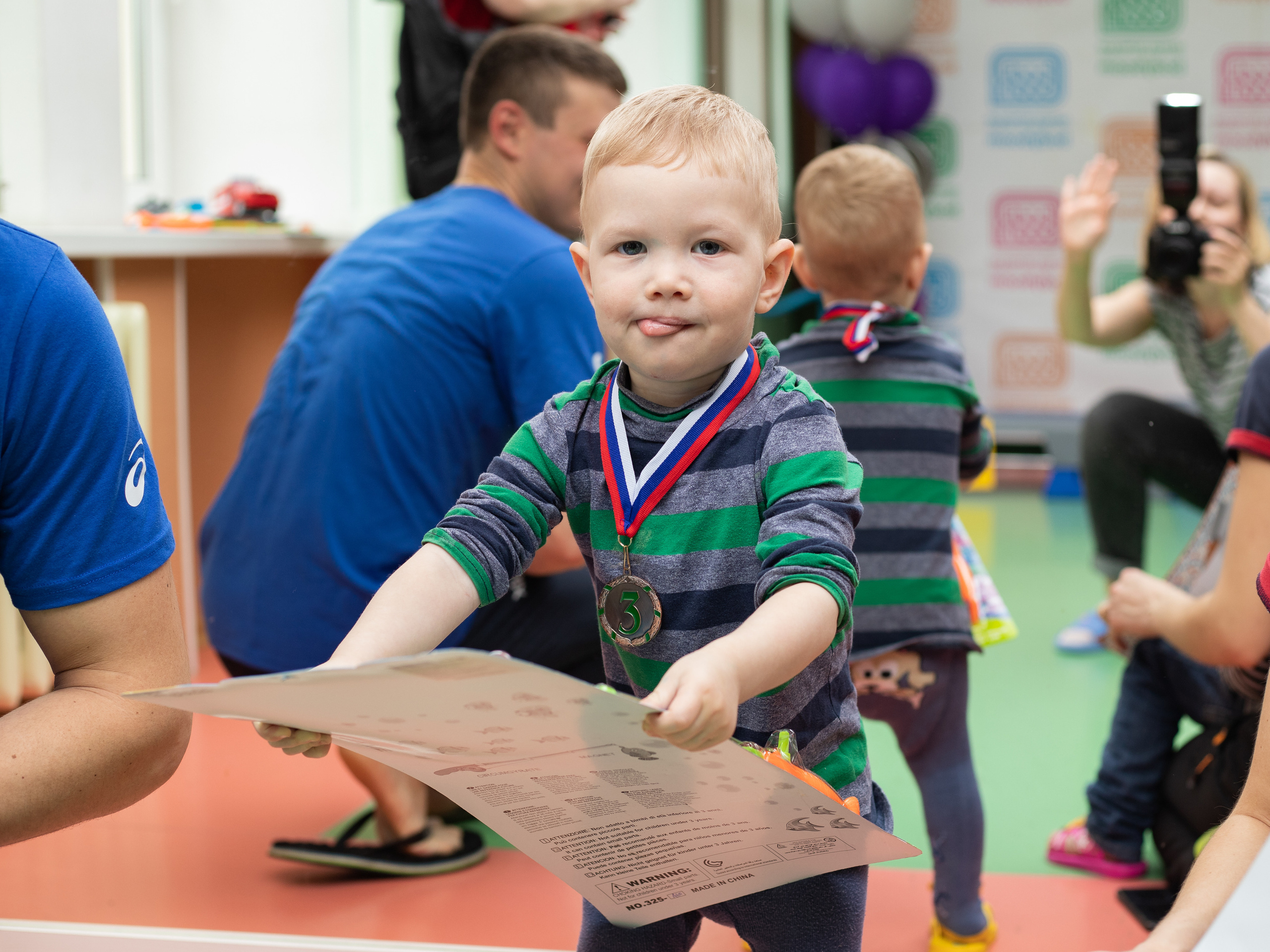 Репортажная съёмка. Дельфиньи игры. Бодибум Пермь. Фотограф Пермь. Свадьбы. Семья и дети, школа, д. сад. Фотокниги