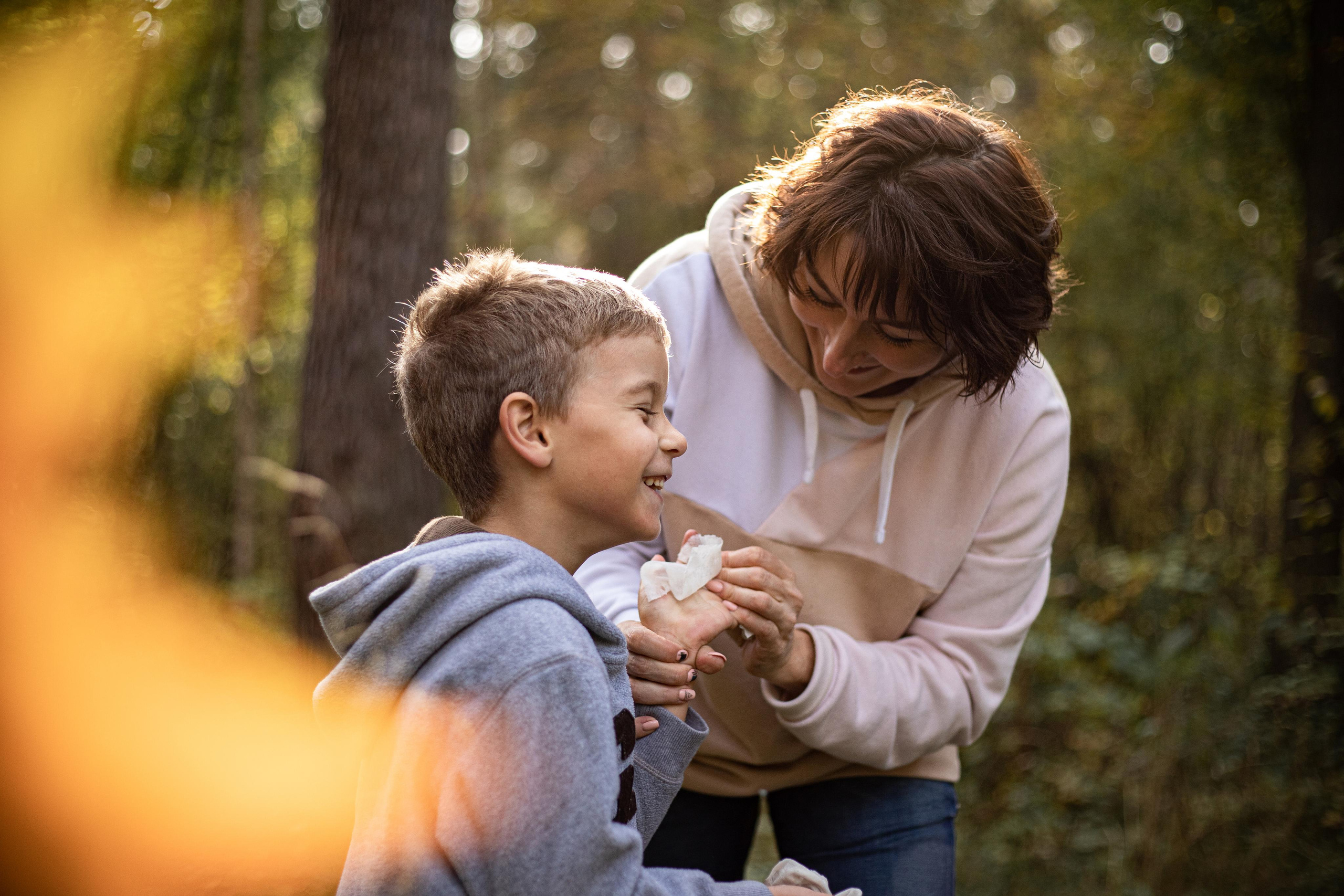 Черняевский лес «Золотые пески». Осень 2020. Ирина с сыновьями. Фотограф Пермь. Свадьбы. Семья и дети, школа, д. сад. Фотокниги