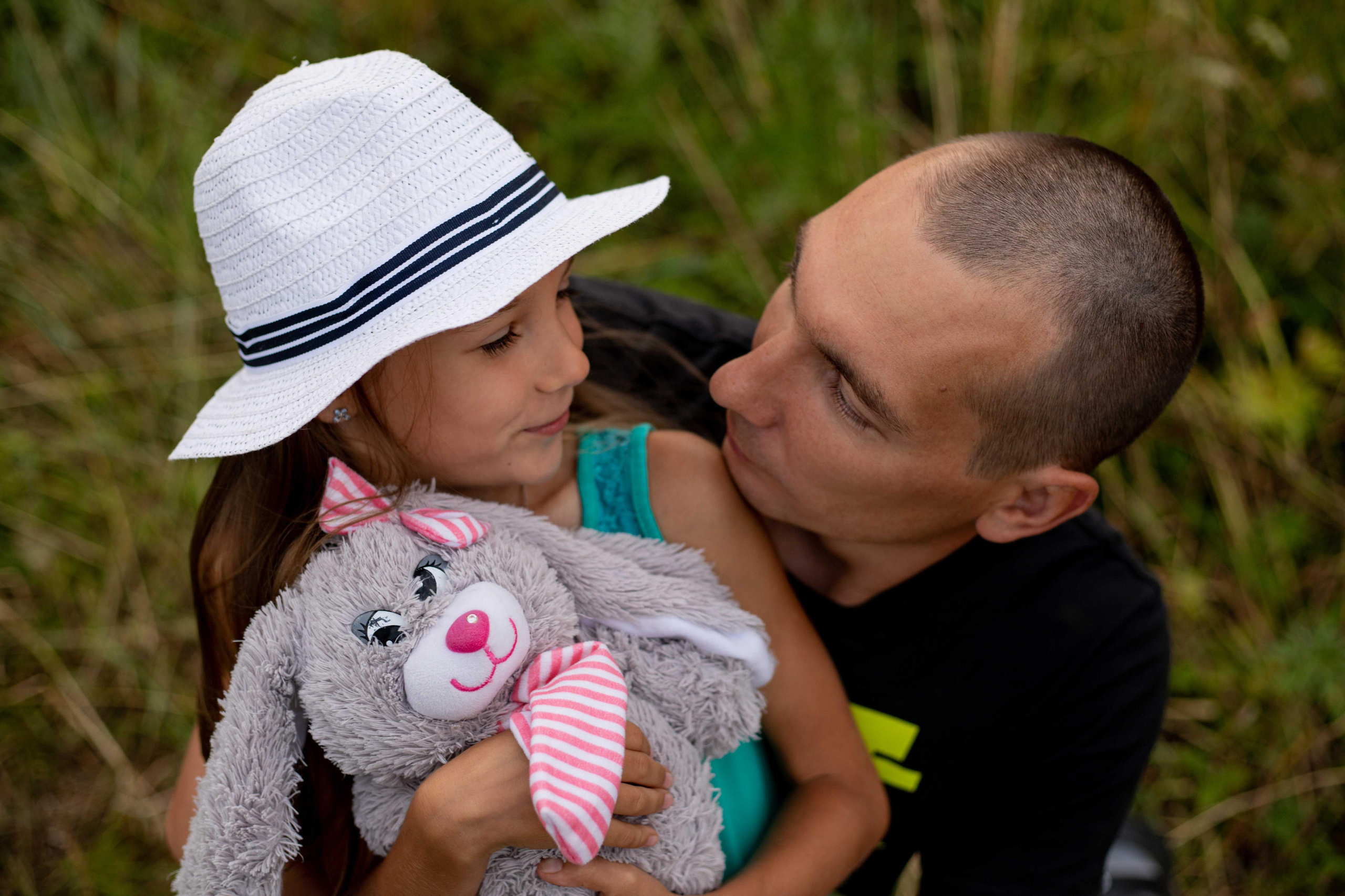 В поле. Моя семья. Июнь 2020. Фотограф Пермь. Свадьбы. Семья и дети, школа, д. сад. Фотокниги