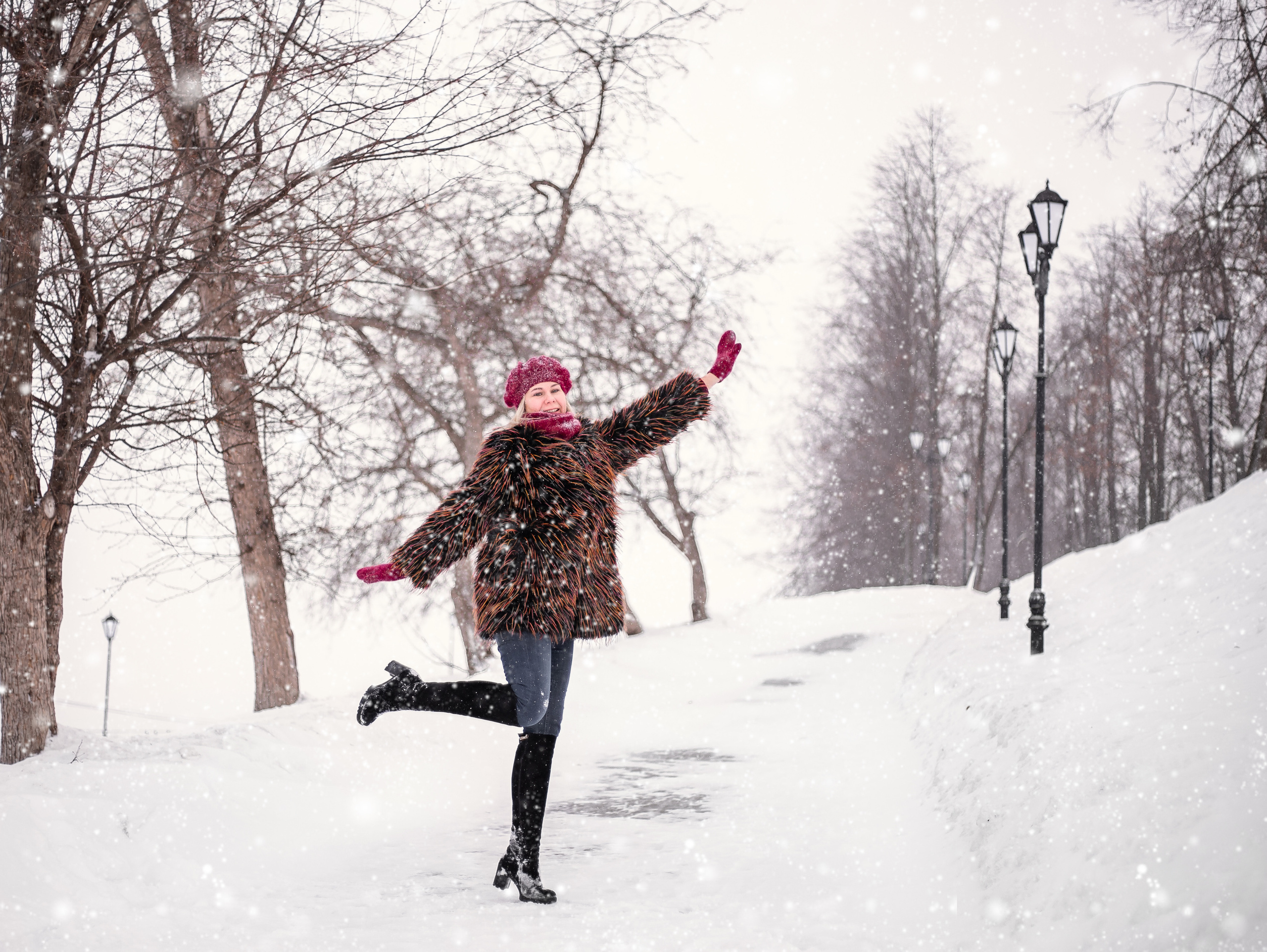 Набережная р. Кама. Февраль 2021. Яна. Фотограф Пермь. Свадьбы. Семья и дети, школа, д. сад. Фотокниги