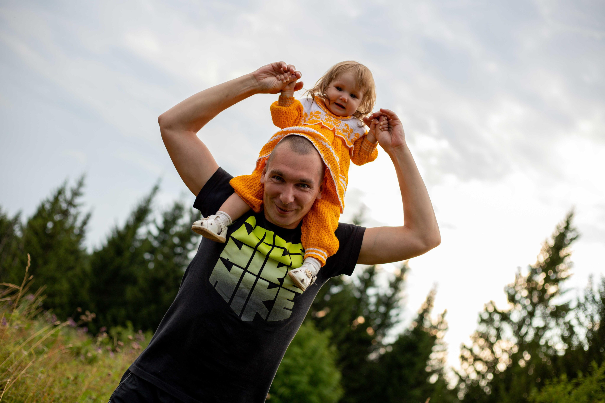 В поле. Моя семья. Июнь 2020. Фотограф Пермь. Свадьбы. Семья и дети, школа, д. сад. Фотокниги