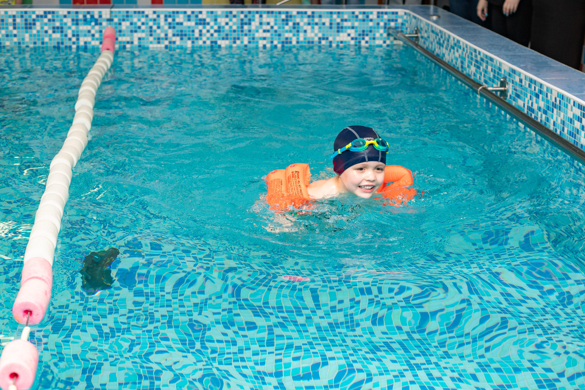 Репортажная съёмка. Дельфиньи игры. Бодибум Пермь. Фотограф Пермь. Свадьбы. Семья и дети, школа, д. сад. Фотокниги