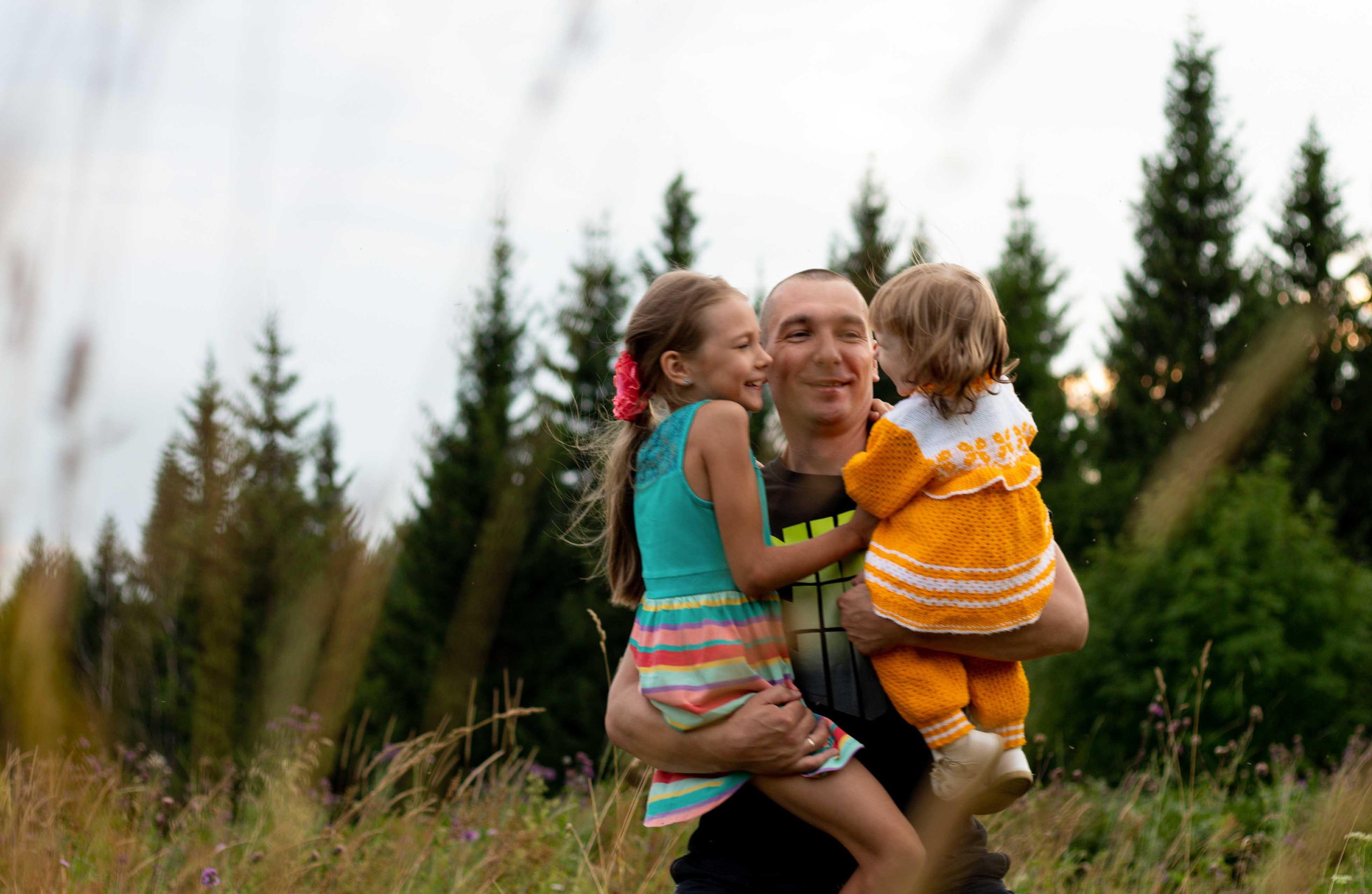 В поле. Моя семья. Июнь 2020. Фотограф Пермь. Свадьбы. Семья и дети, школа, д. сад. Фотокниги
