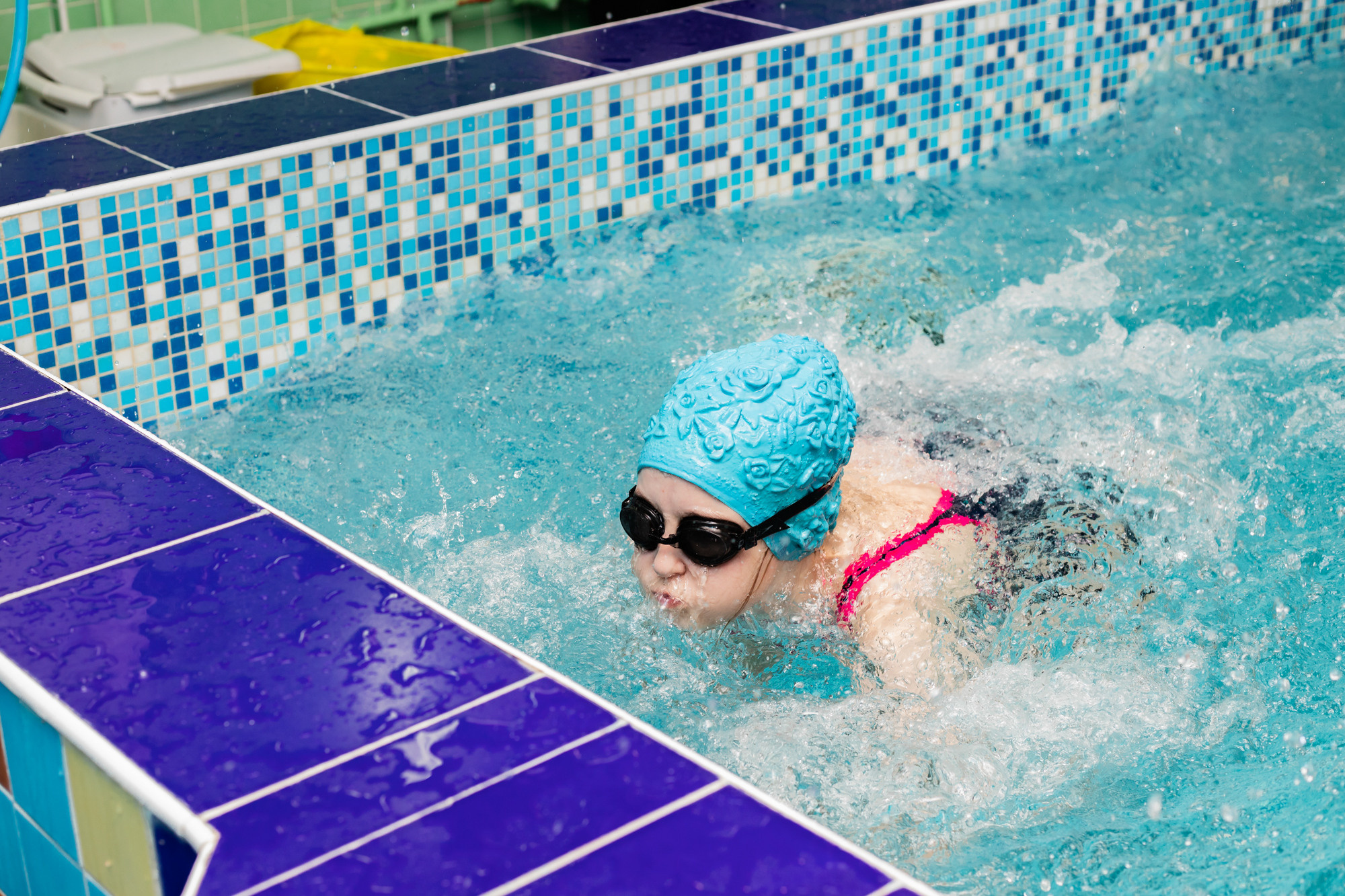 Репортажная съёмка. Дельфиньи игры. Бодибум Пермь. Фотограф Пермь. Свадьбы. Семья и дети, школа, д. сад. Фотокниги