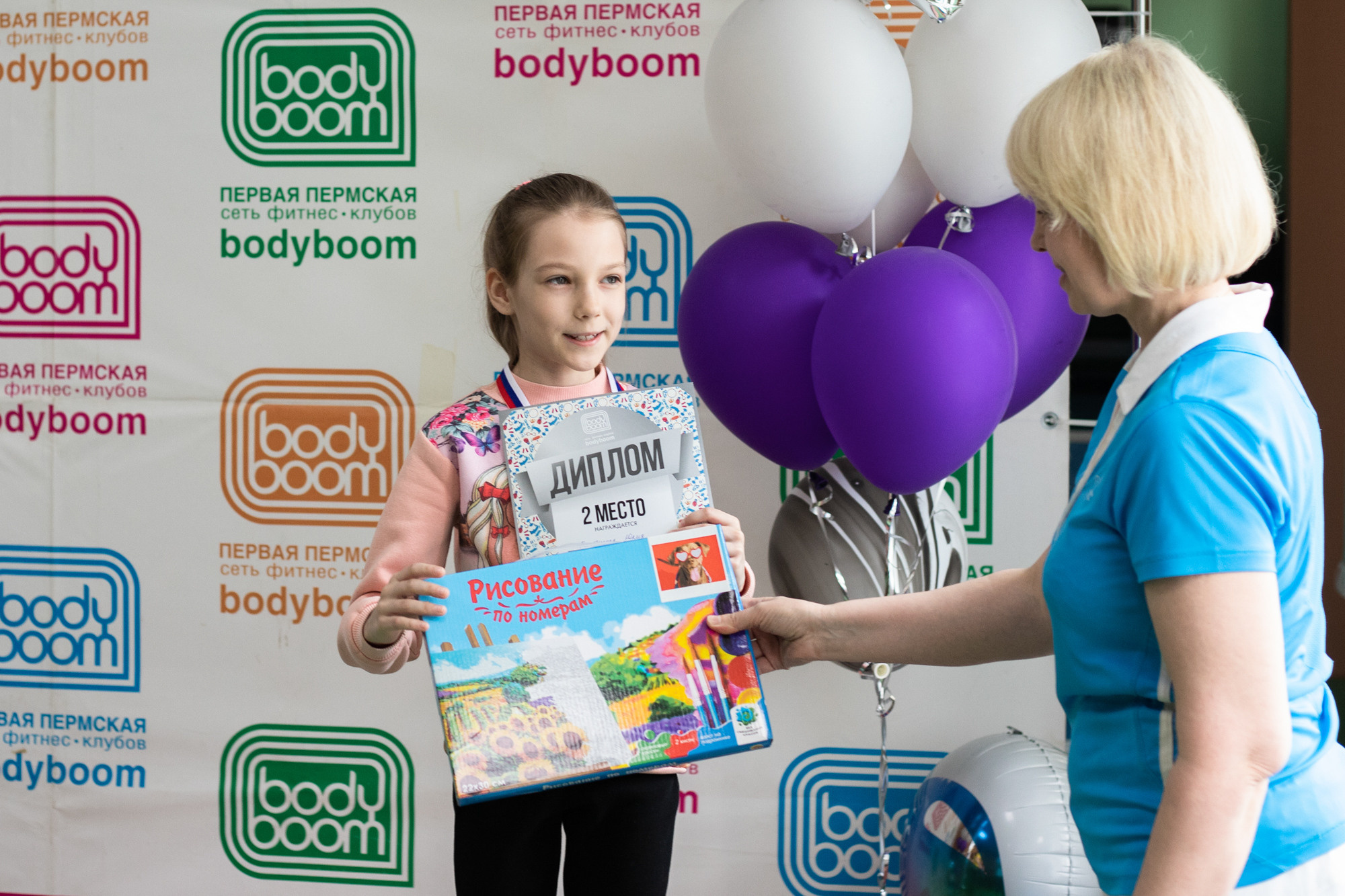 Репортажная съёмка. Дельфиньи игры. Бодибум Пермь. Фотограф Пермь. Свадьбы. Семья и дети, школа, д. сад. Фотокниги