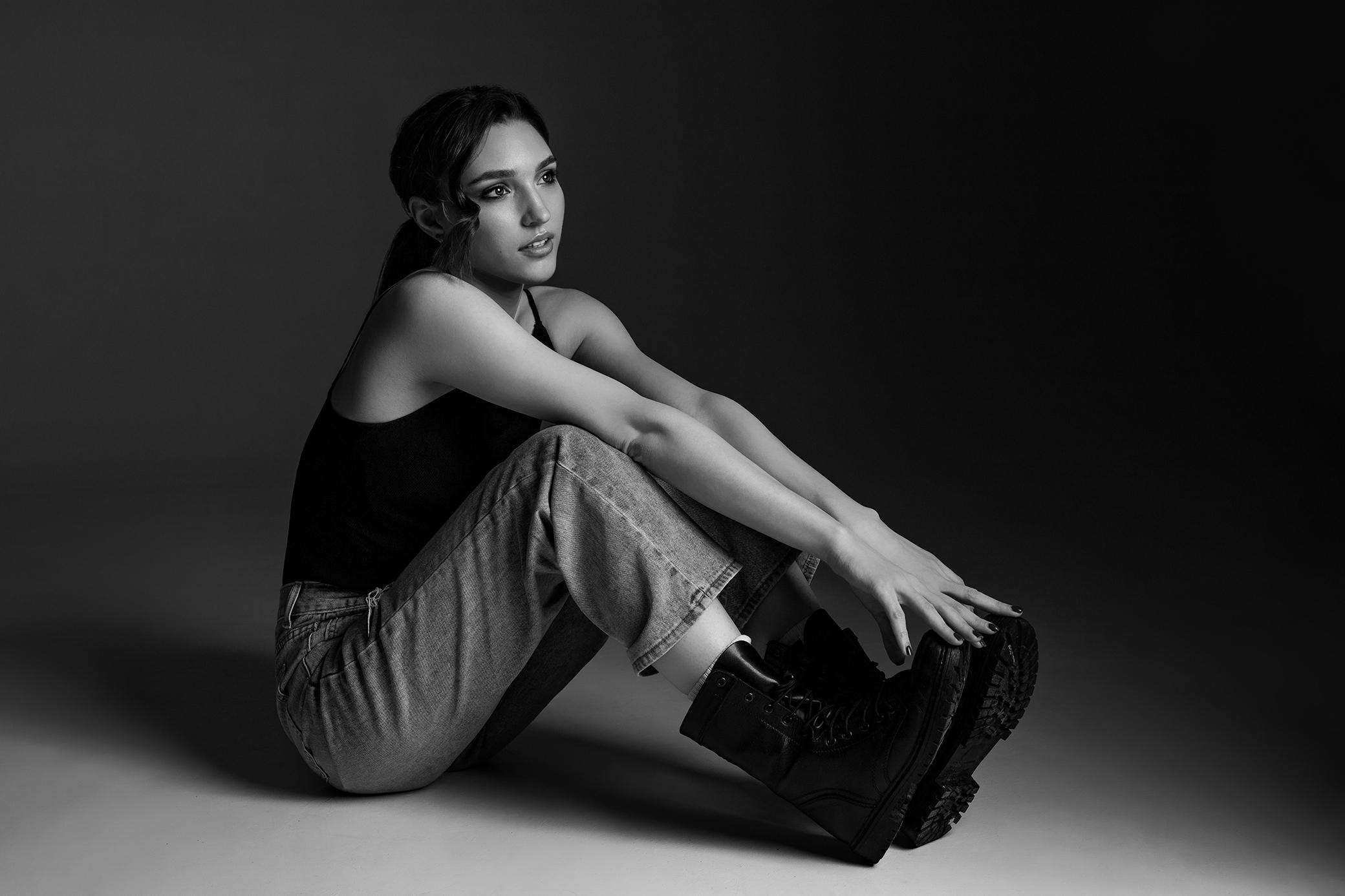 Фотостудия Laboratory, зал LOFT FABRIKA. Практический урок. Фотограф Пермь. Свадьбы. Семья и дети, школа, д. сад. Фотокниги