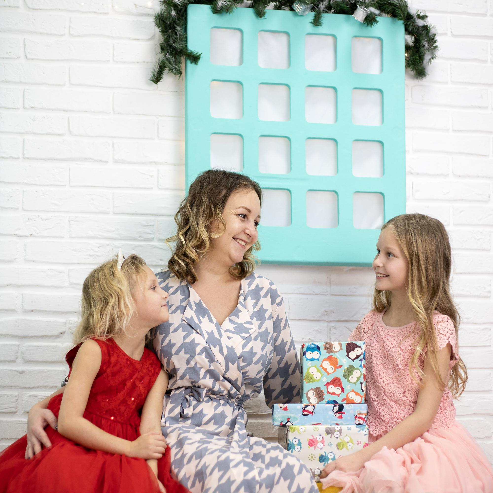 В студии «Карамель». Фотограф Пермь. Свадьбы. Семья и дети, школа, д. сад. Фотокниги