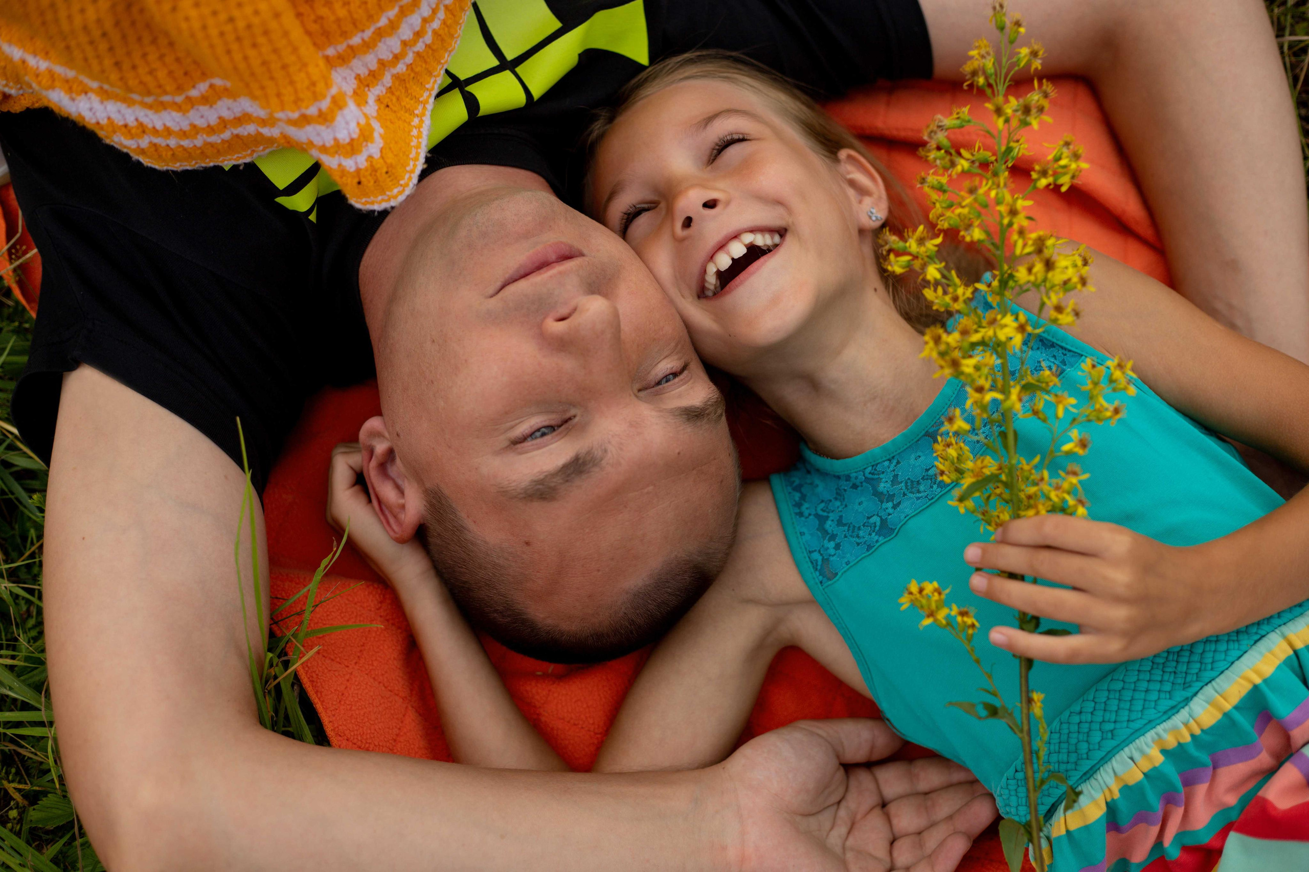 В поле. Моя семья. Июнь 2020. Фотограф Пермь. Свадьбы. Семья и дети, школа, д. сад. Фотокниги