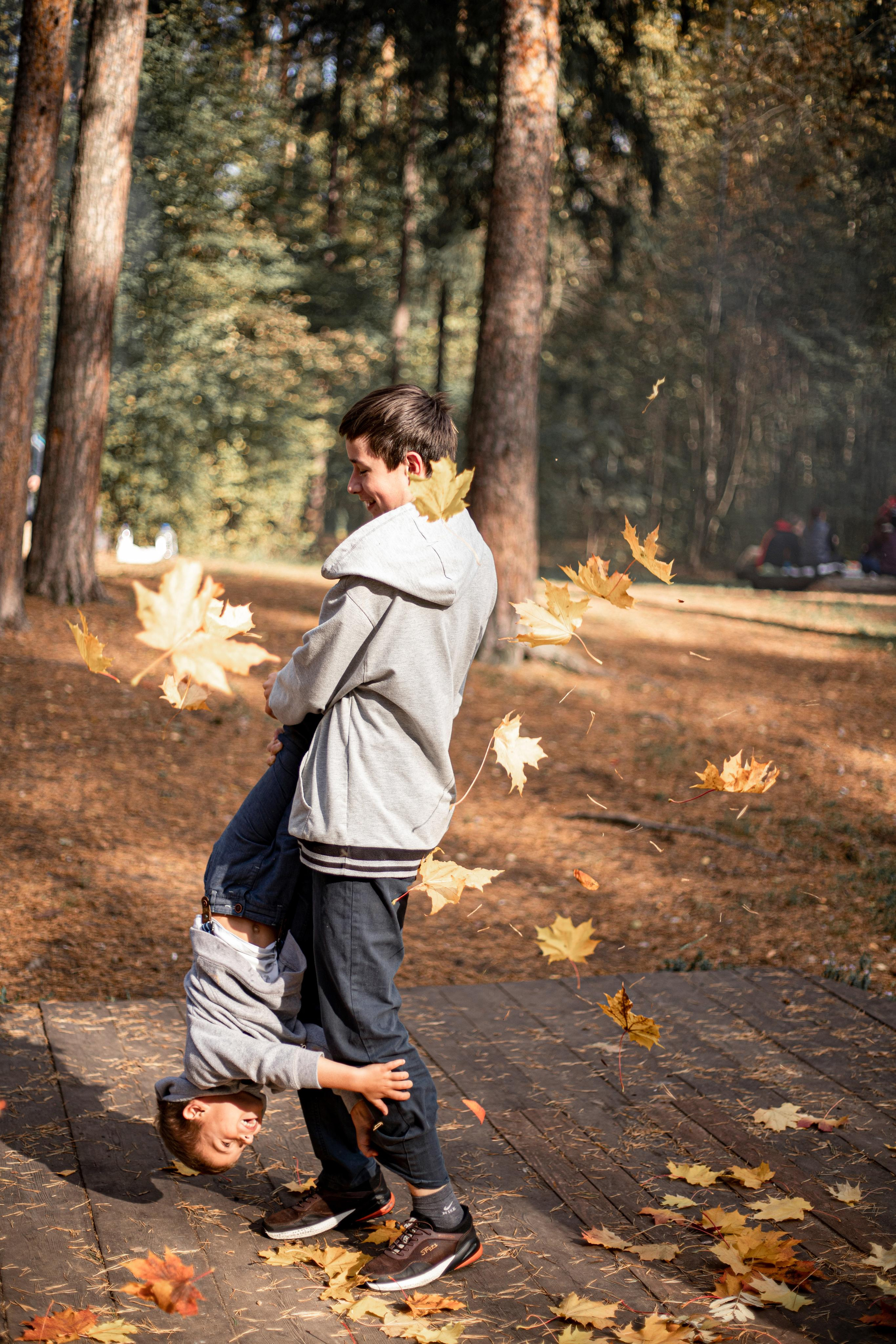 Черняевский лес «Золотые пески». Осень 2020. Ирина с сыновьями. Фотограф Пермь. Свадьбы. Семья и дети, школа, д. сад. Фотокниги