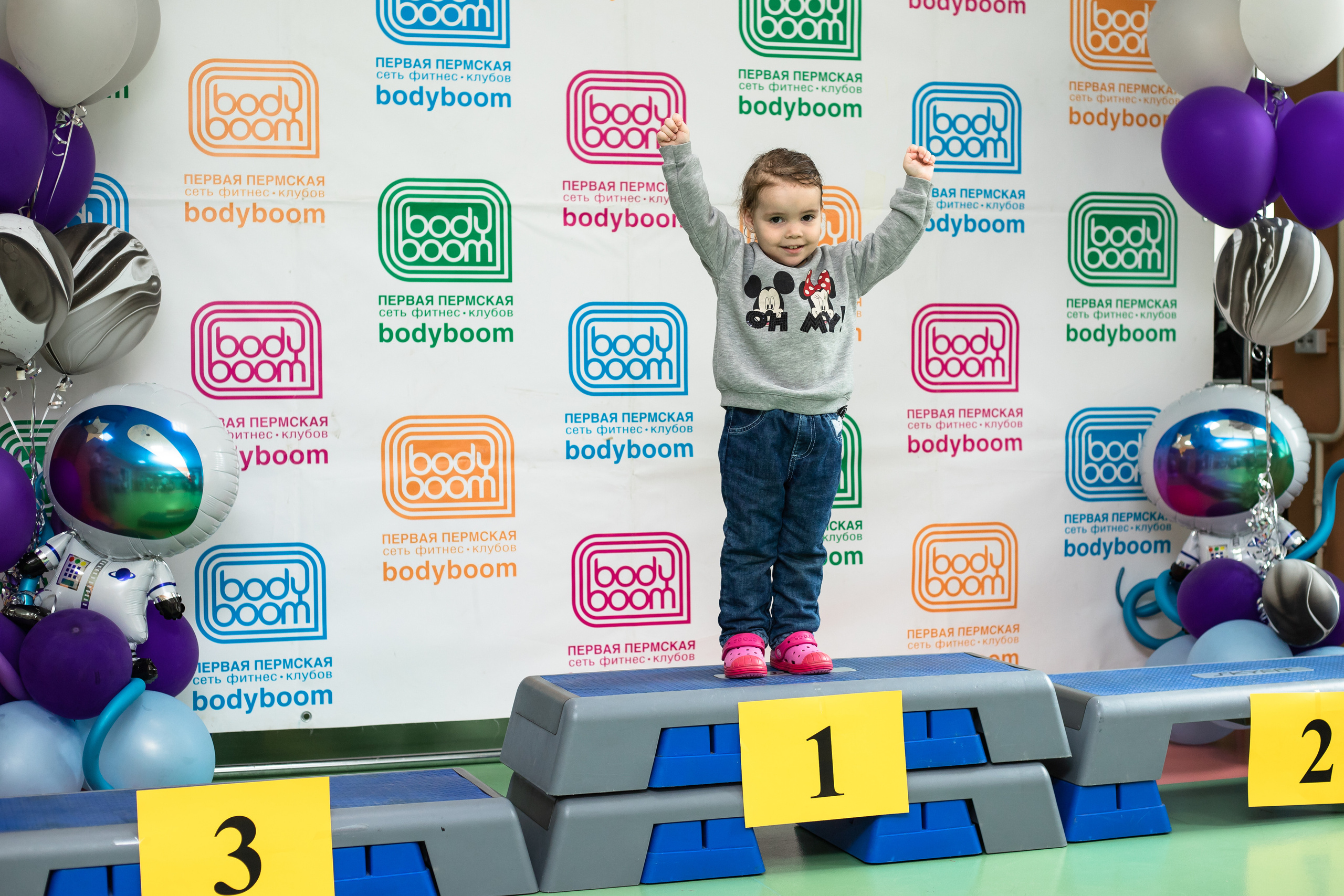 Репортажная съёмка. Дельфиньи игры. Бодибум Пермь. Фотограф Пермь. Свадьбы. Семья и дети, школа, д. сад. Фотокниги