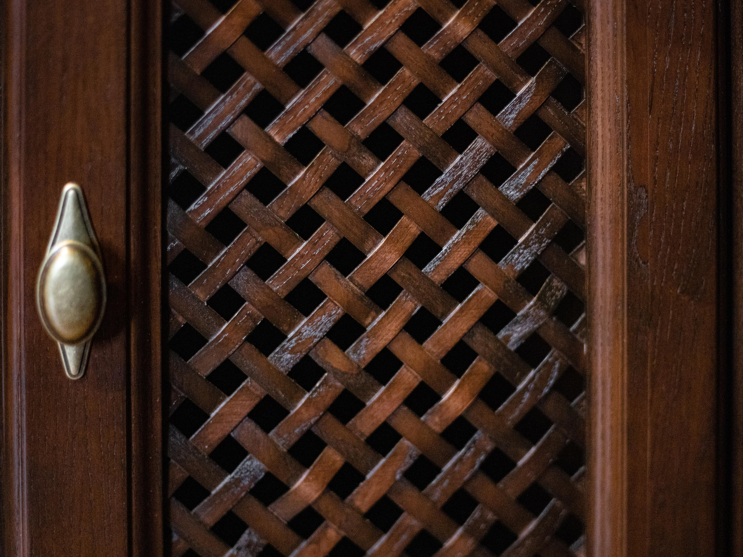 2. Интерьер (лестница, полки, столы, стеллаж, элементы потолка из дерева)). Фотограф Пермь. Свадьбы. Семья и дети, школа, д. сад. Фотокниги