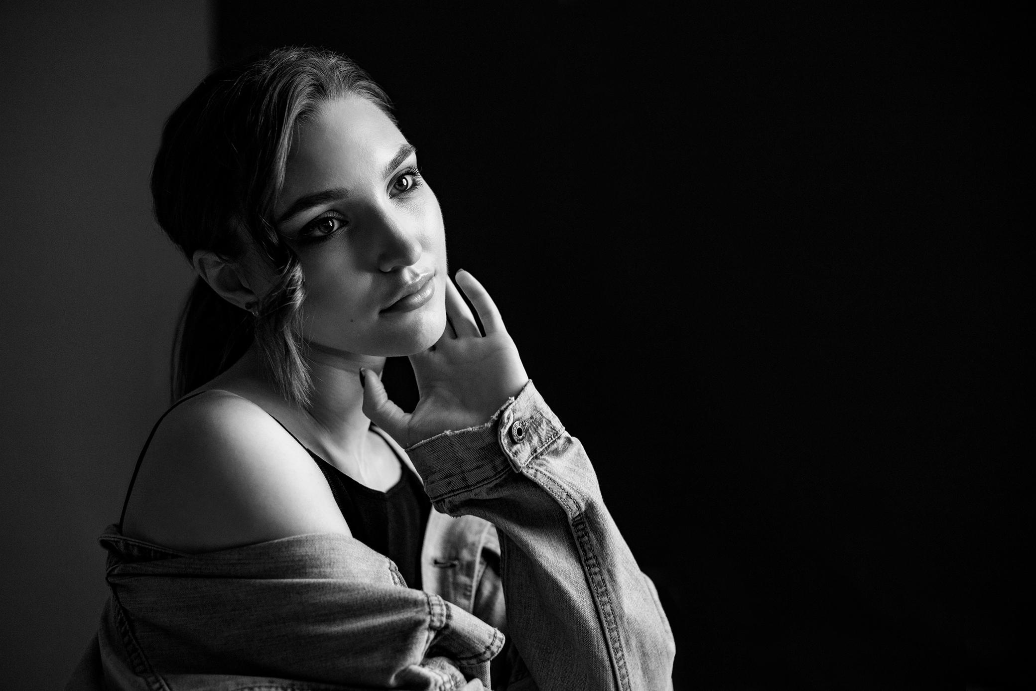 Фотостудия Laboratory, зал LOFT FABRIKA. Практический урок. Фотограф Пермь. Свадьбы. Семья и дети, школа, д. сад. Фотокниги