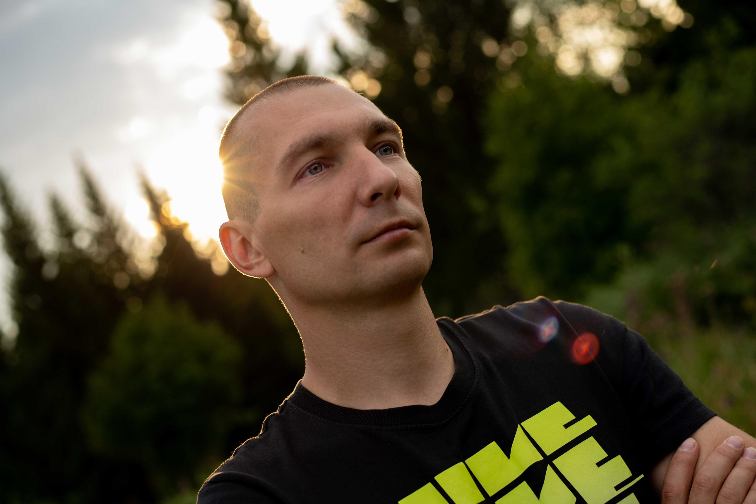 В поле. Моя семья. Июнь 2020. Фотограф Пермь. Свадьбы. Семья и дети, школа, д. сад. Фотокниги