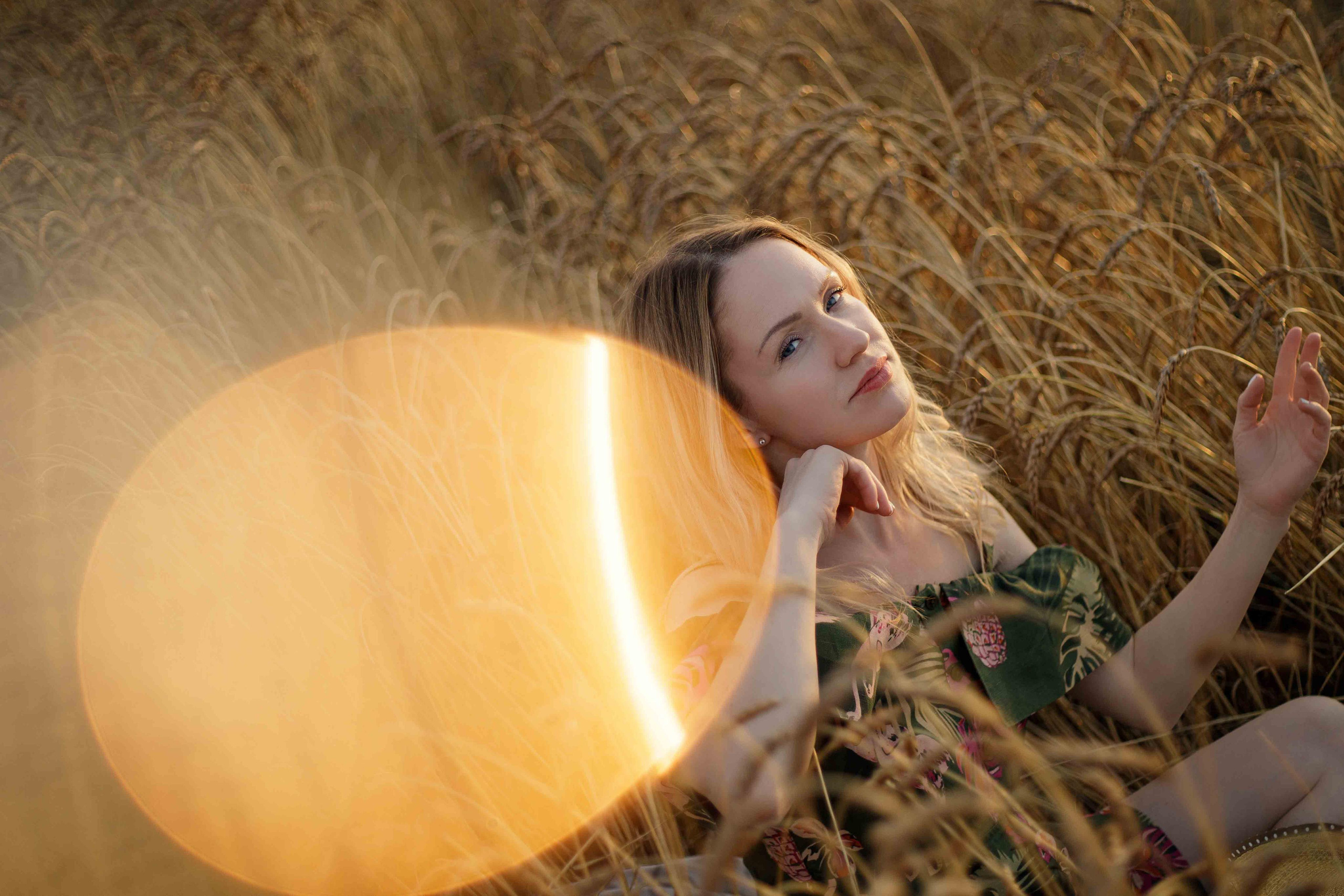 В поле. август 2020. Екатерина. Фотограф Пермь. Свадьбы. Семья и дети, школа, д. сад. Фотокниги