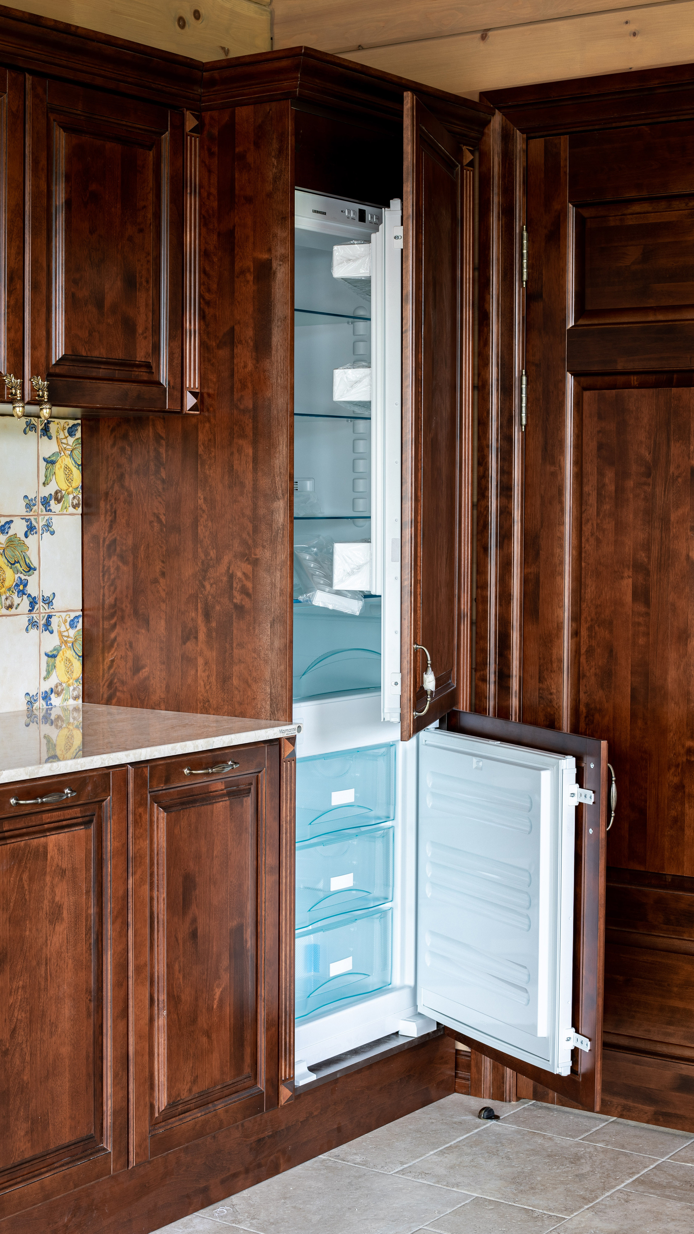 1. Интерьер (кухня, потолок, двери, лестница). Фотограф Пермь. Свадьбы. Семья и дети, школа, д. сад. Фотокниги