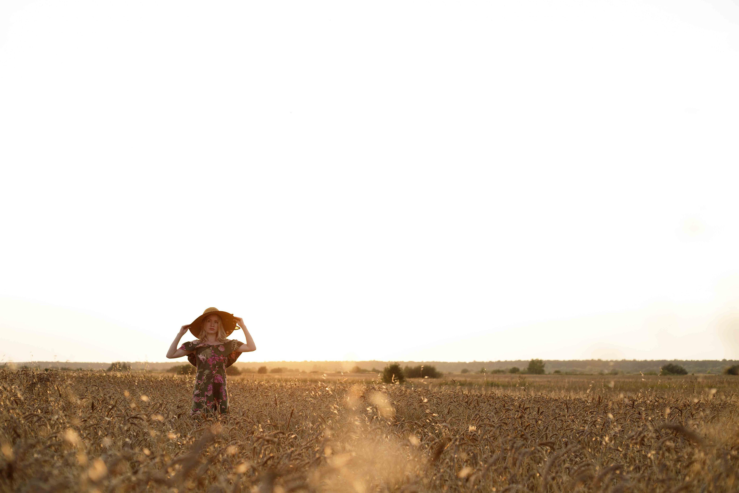В поле. август 2020. Екатерина. Фотограф Пермь. Свадьбы. Семья и дети, школа, д. сад. Фотокниги